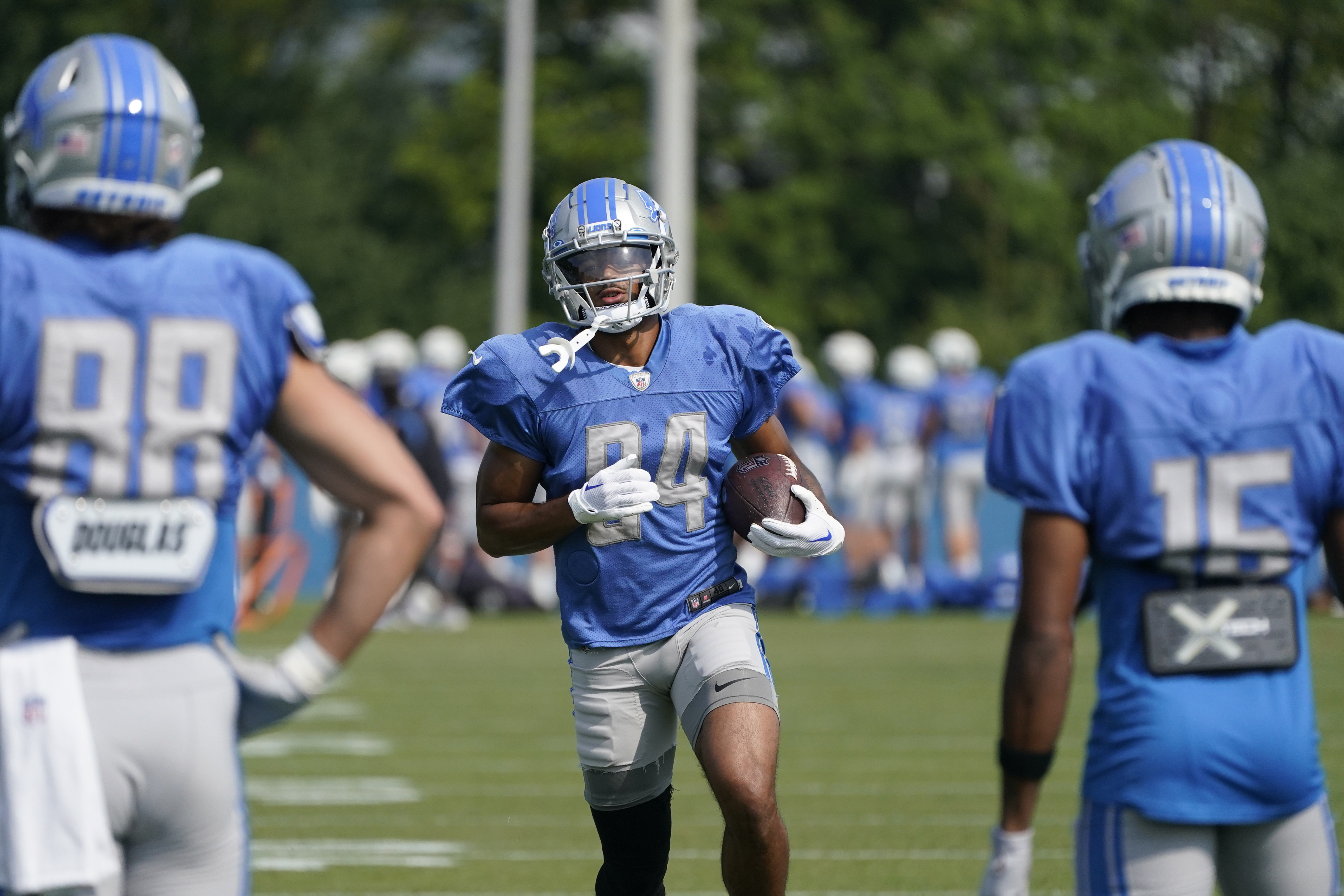 Jahmyr Gibbs' speed, pass-catching standing out with Detroit Lions