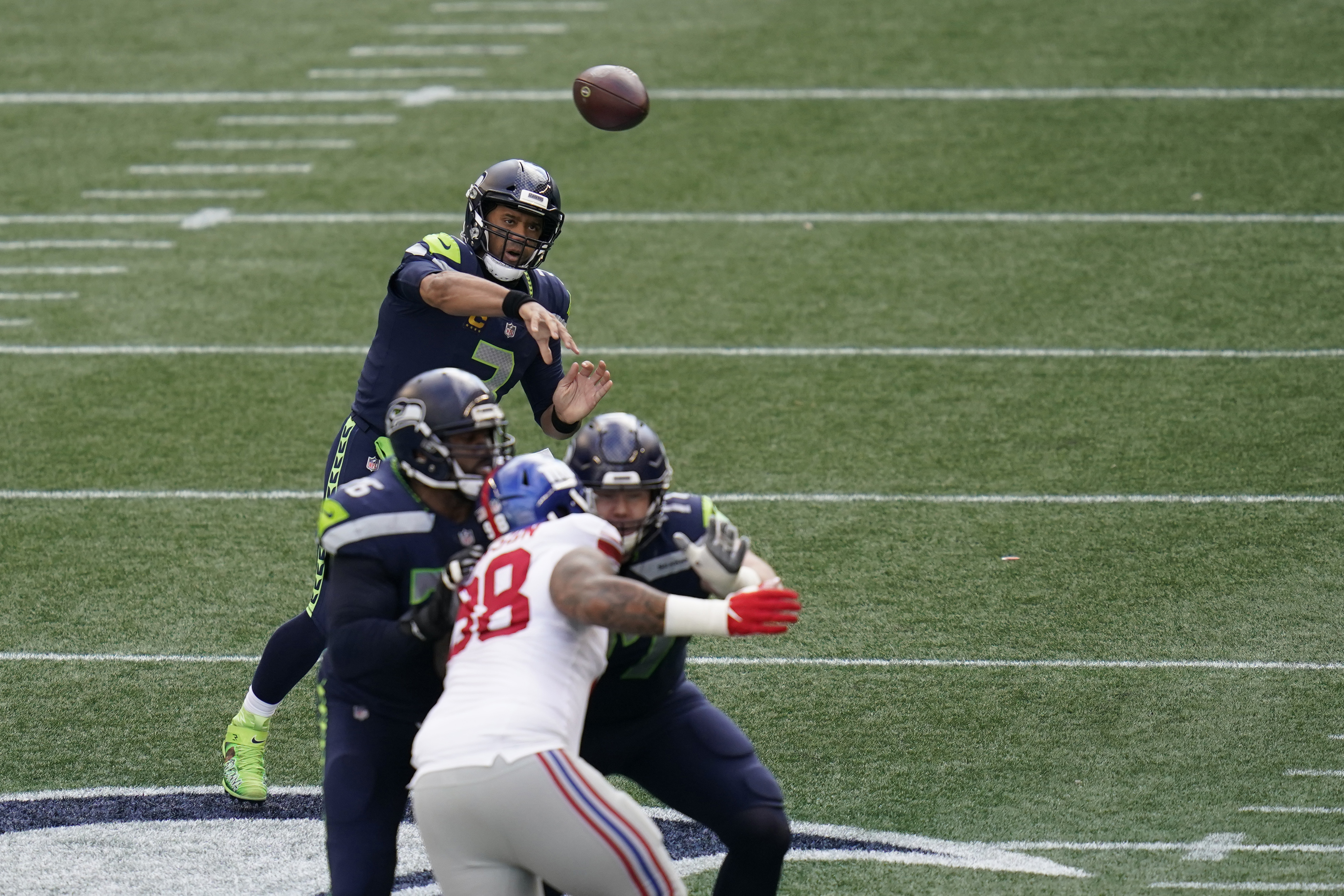 Seattle Seahawks Offense Better, But Still Sputters In Loss to