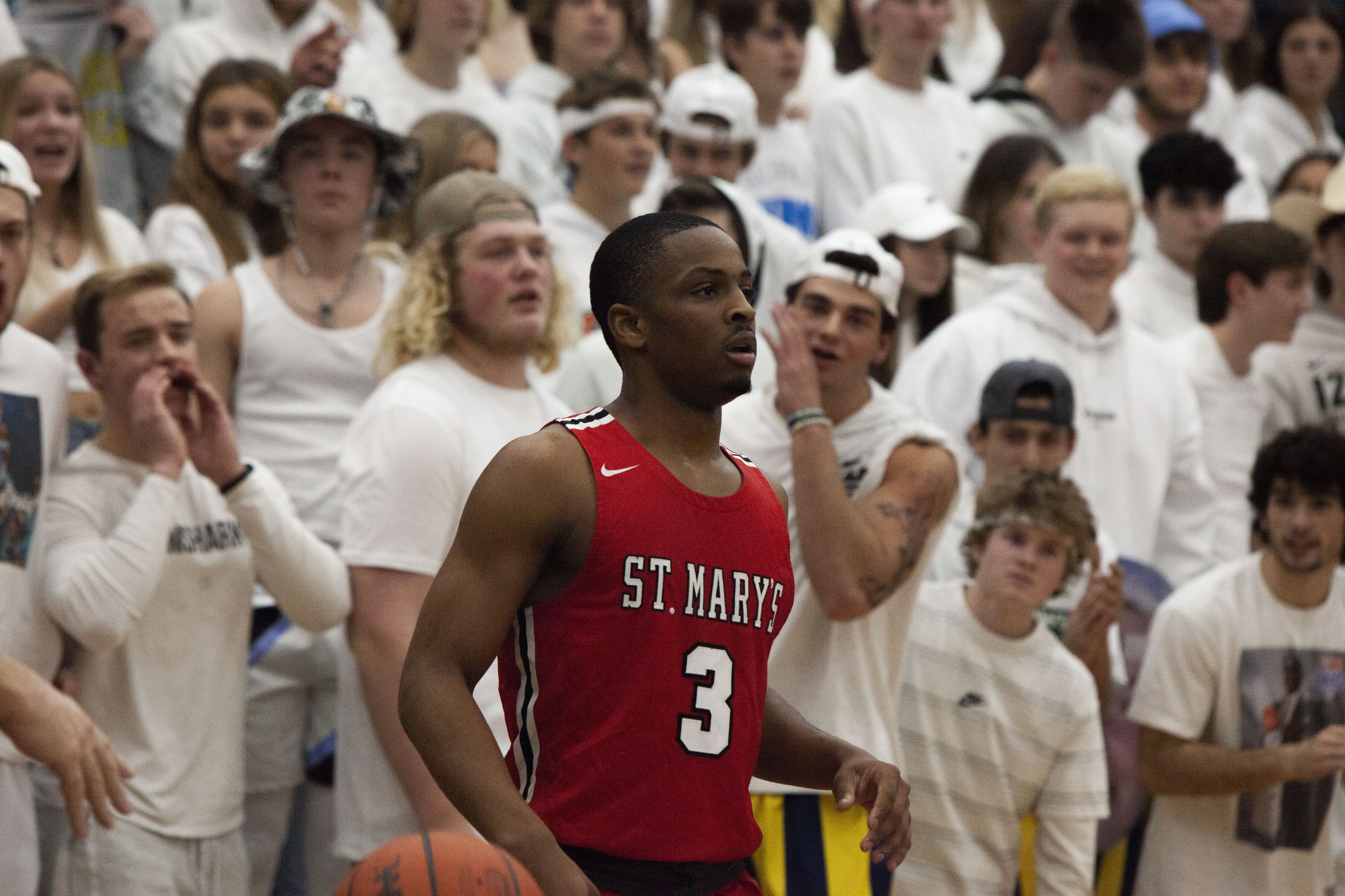 Men's Basketball Bested by Buzzer Beater - St. Mary's University Athletics