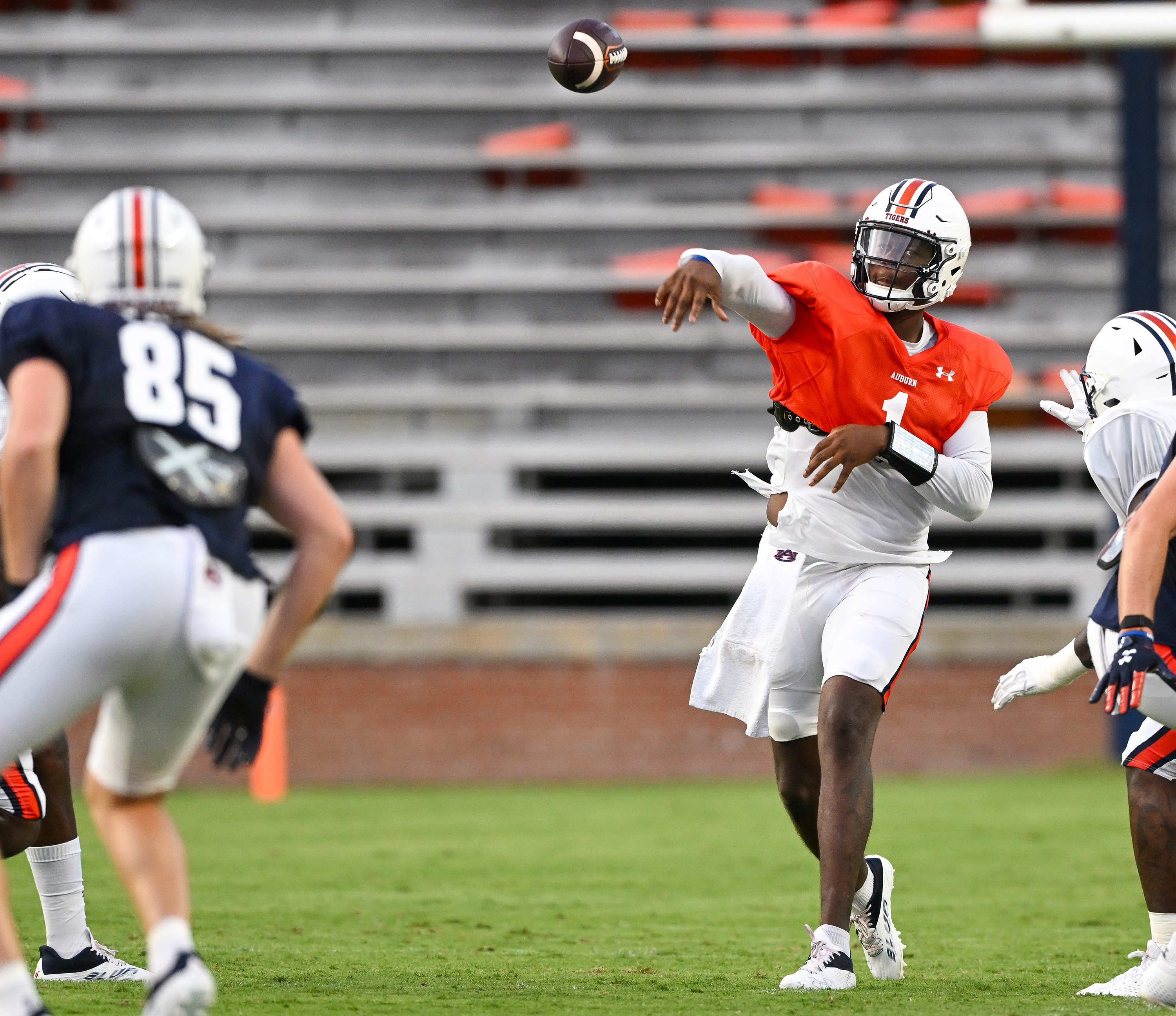 Bryce Young showcases throwing, running, play-making ability in final NFL  preseason game