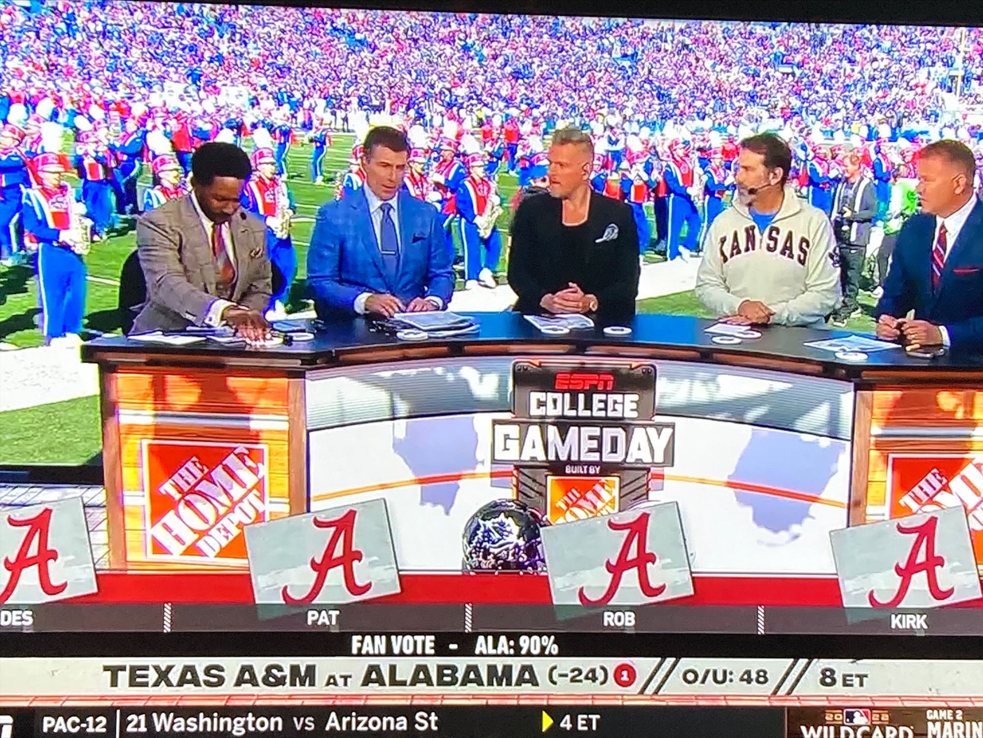 College Gameday FREE LIVE STREAM (10/15/22) Time TV, channel for ESPN college football show