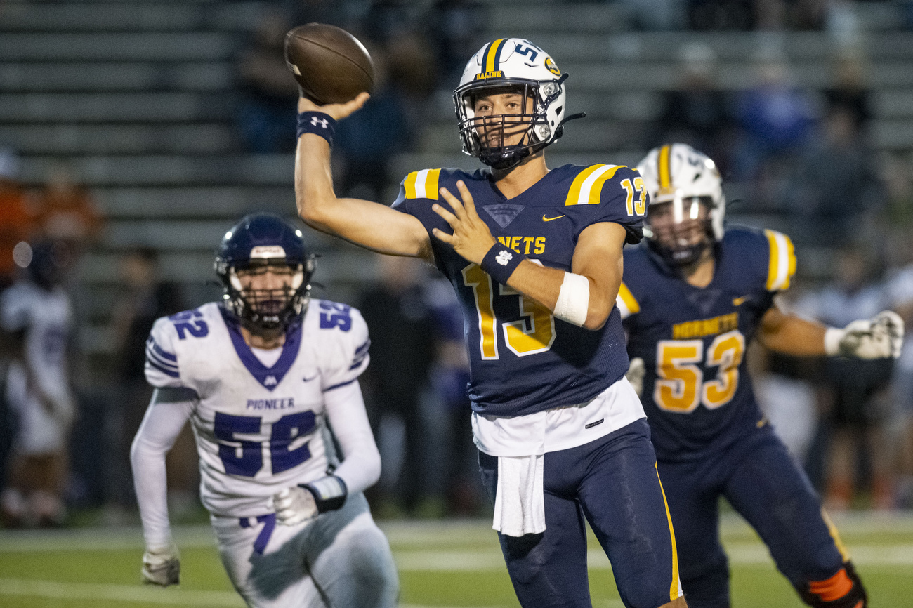 Michigan prep football playoff picture includes 8-player coin flip