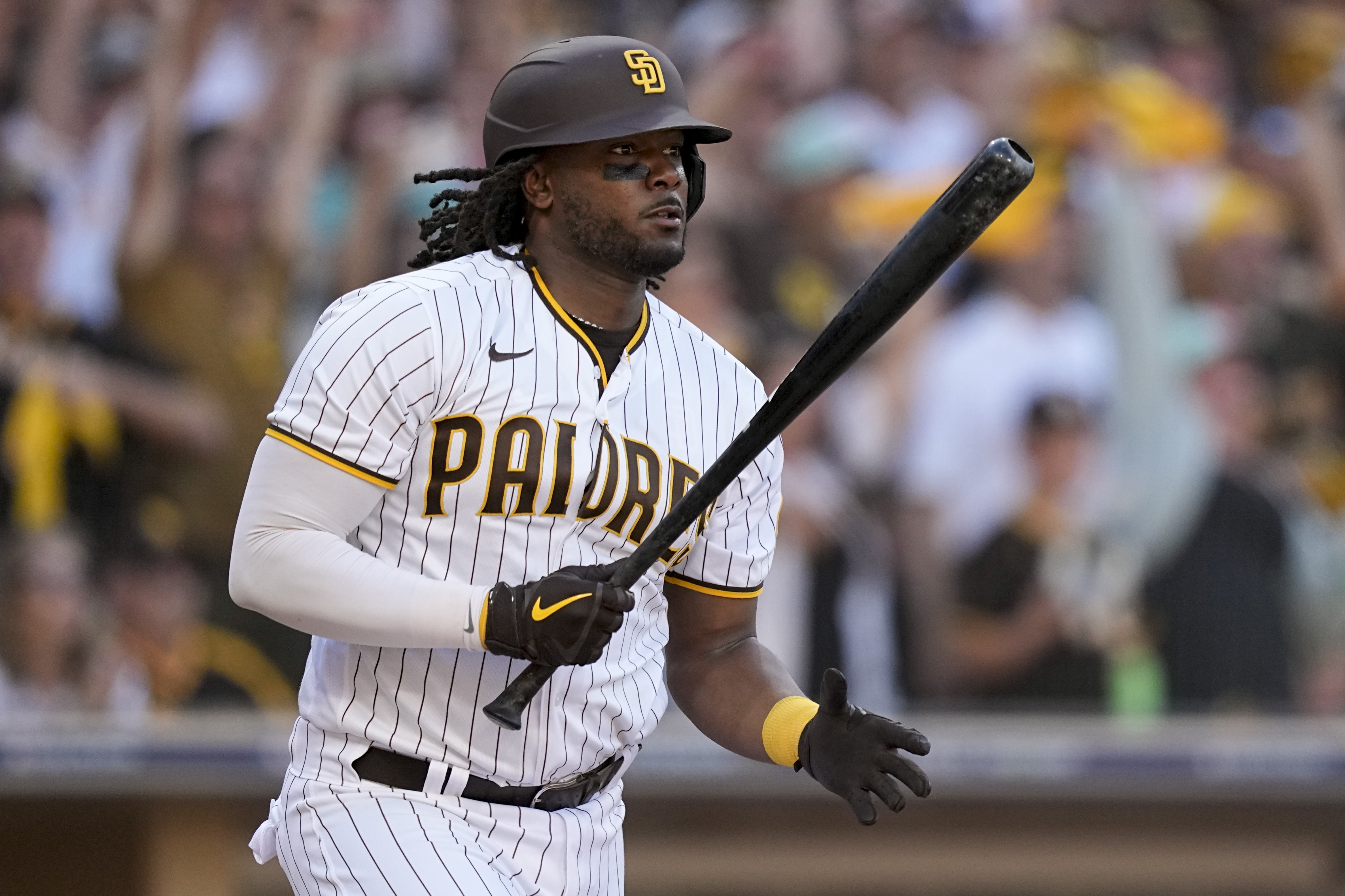 Josh Bell Showcasing What He Brings To The Guardians - Sports Illustrated  Cleveland Guardians News, Analysis and More