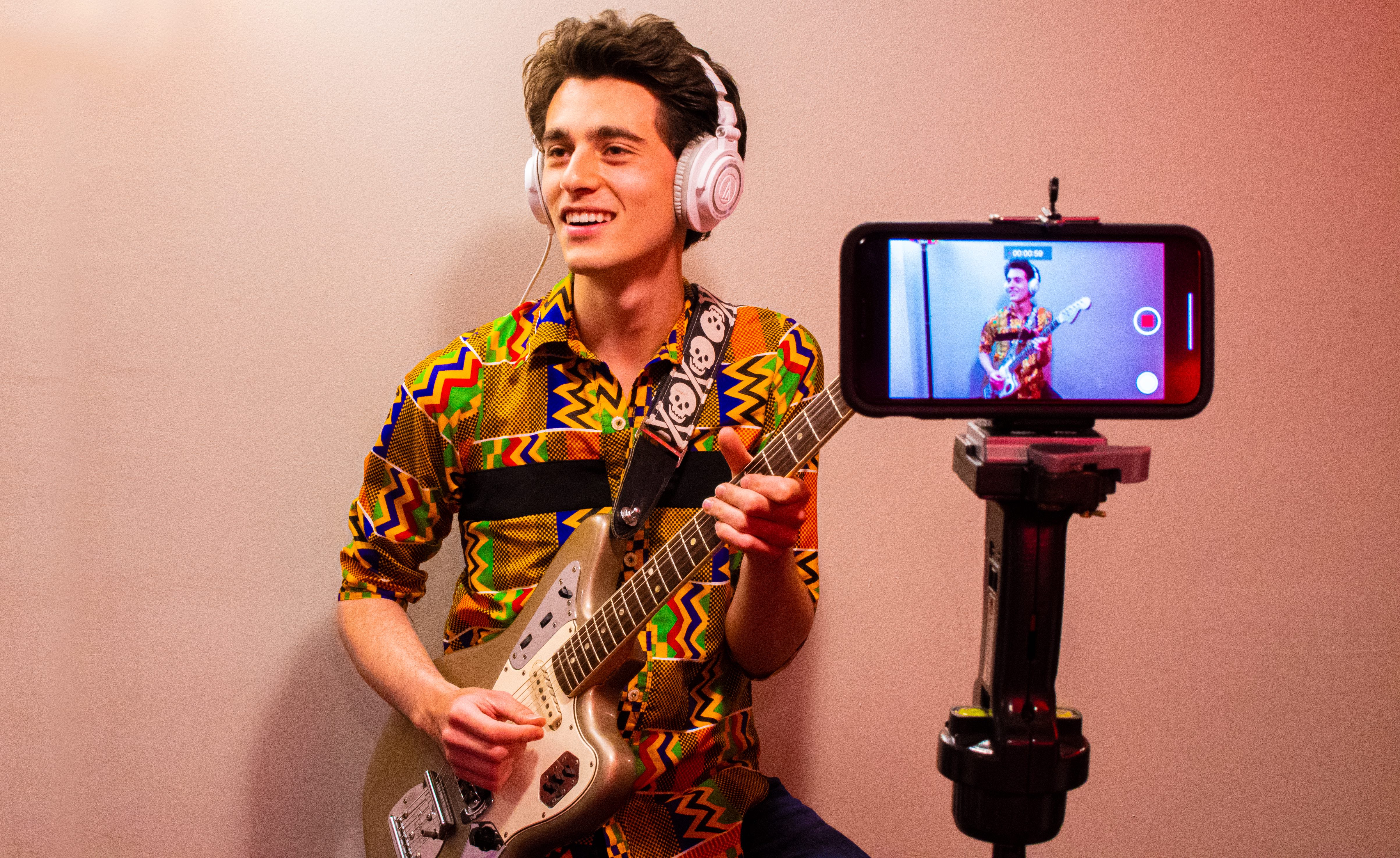 Akron rocker Michael Weber's Quarantunes project brings Northeast