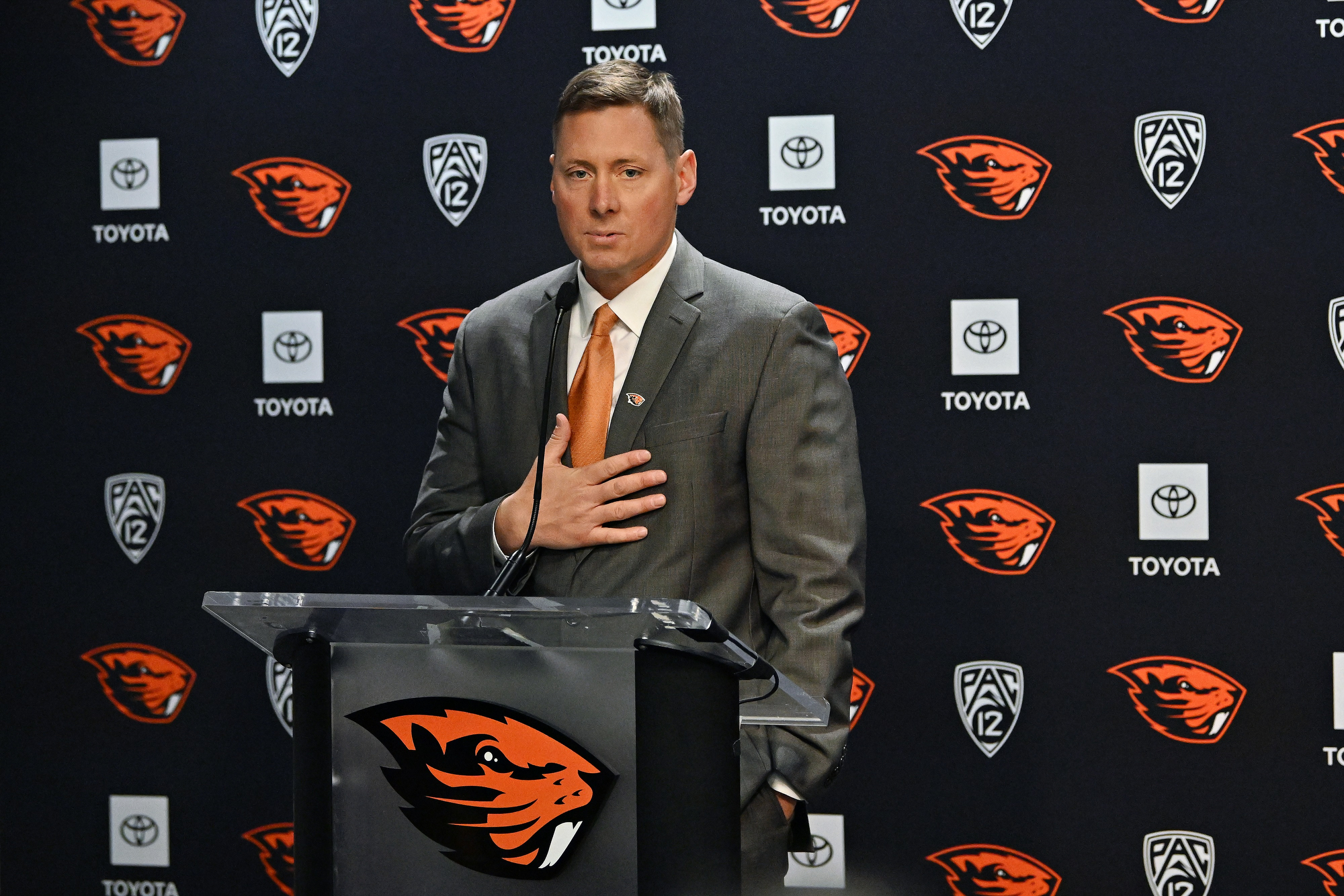 It was fight or flight for new Beavers coach Trent Bray, whose sense of loyalty kept him at Oregon State