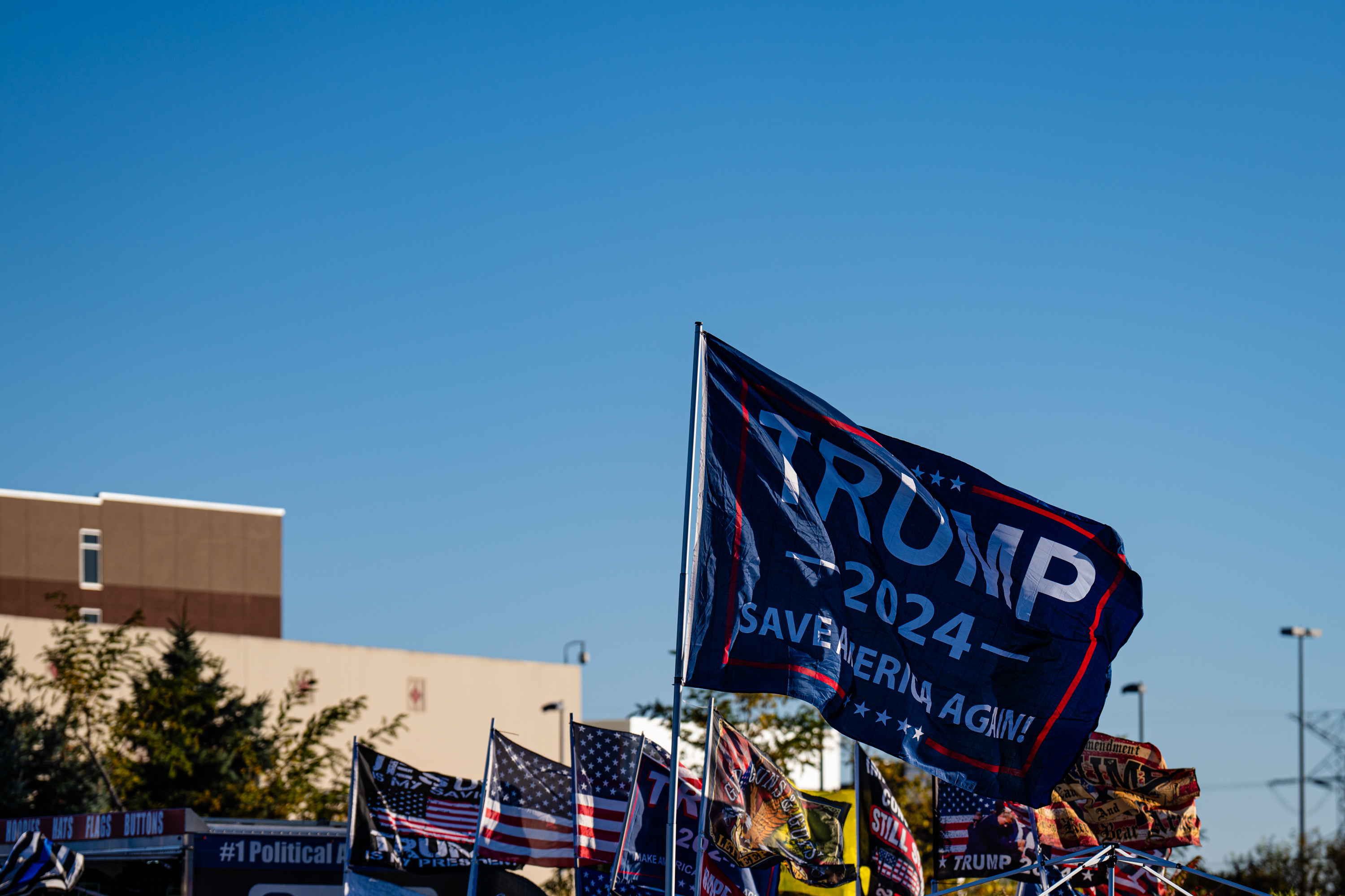 Trump campaigns in Novi - mlive.com