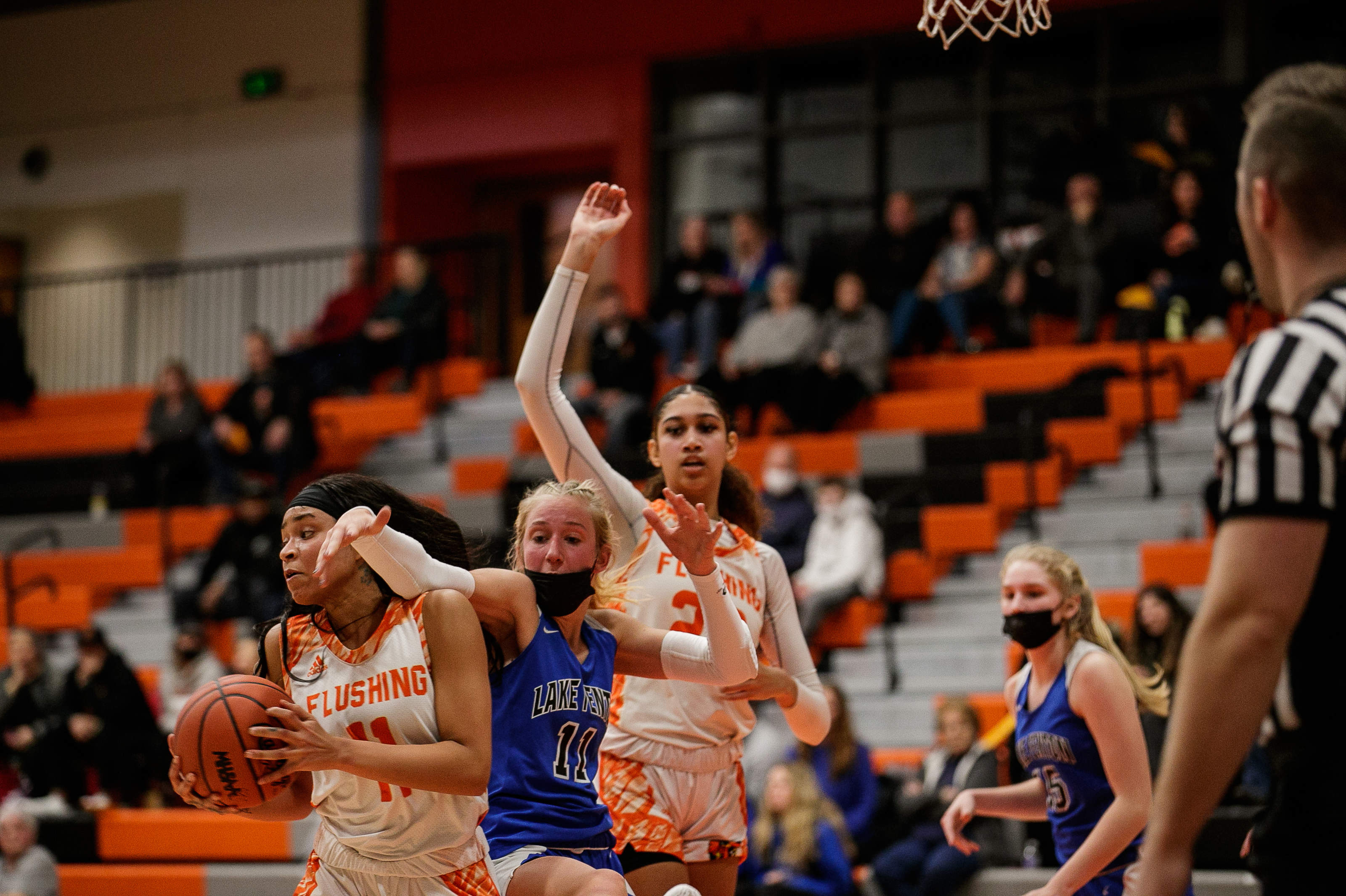 Flushing girls varsity basketball defeats Lake Fenton