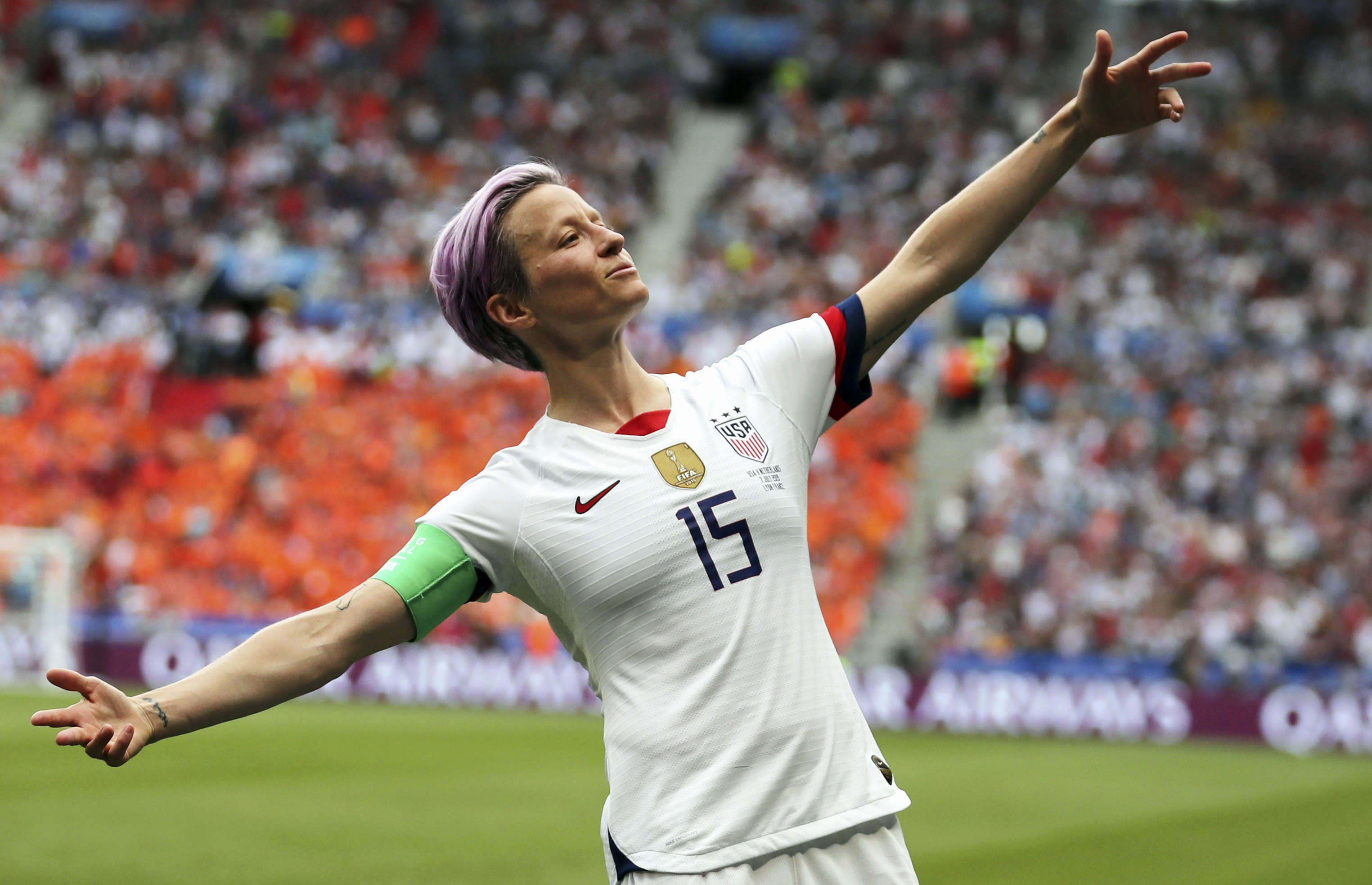1. Megan Rapinoe's Iconic Blue Hair: A Look Back at Her Most Memorable Styles - wide 9