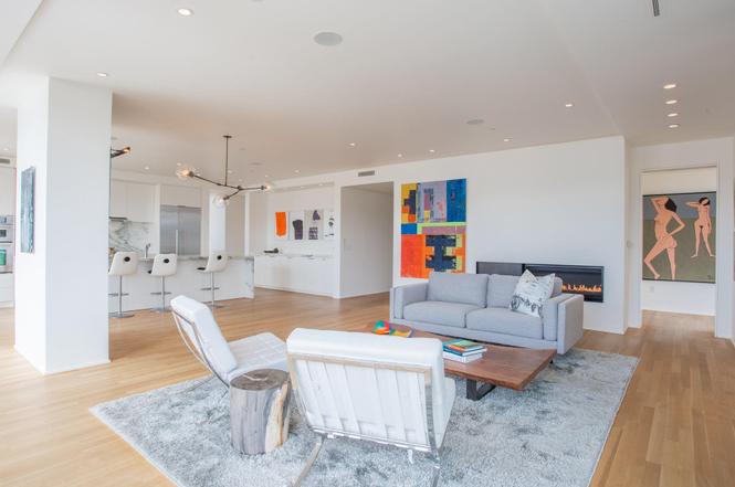 Modern Penthouse Rooftop Terrace With Skyline View | HGTV