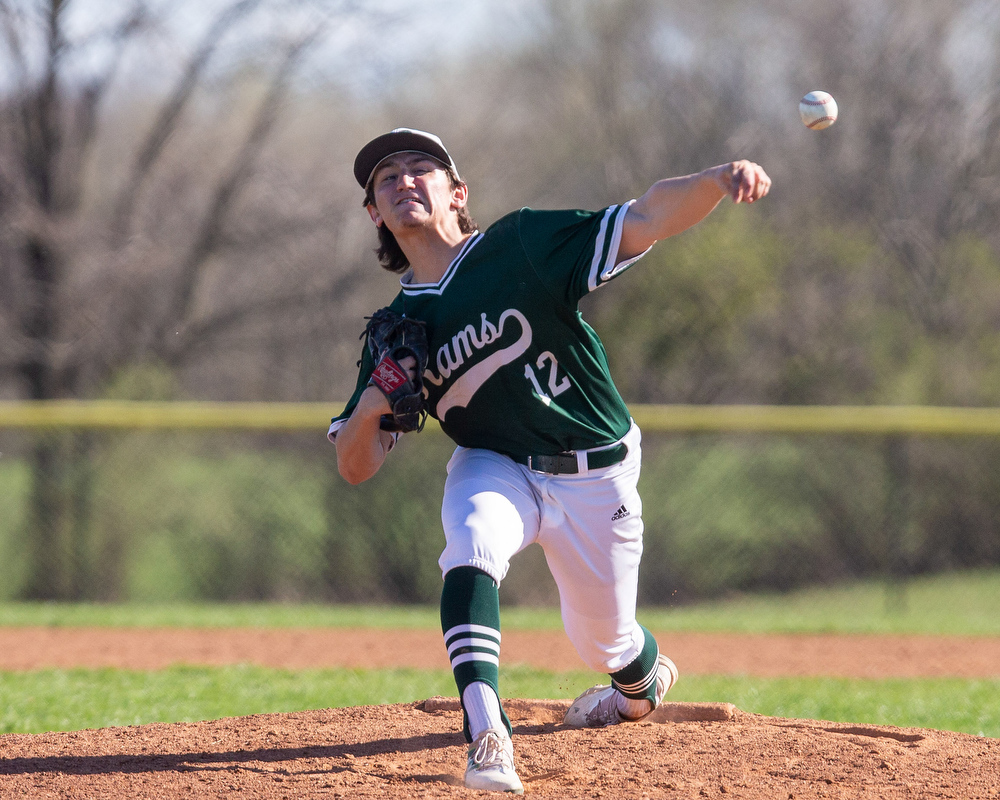 Central Dauphin defeats Altoona 5-4 in high school baseball - pennlive.com