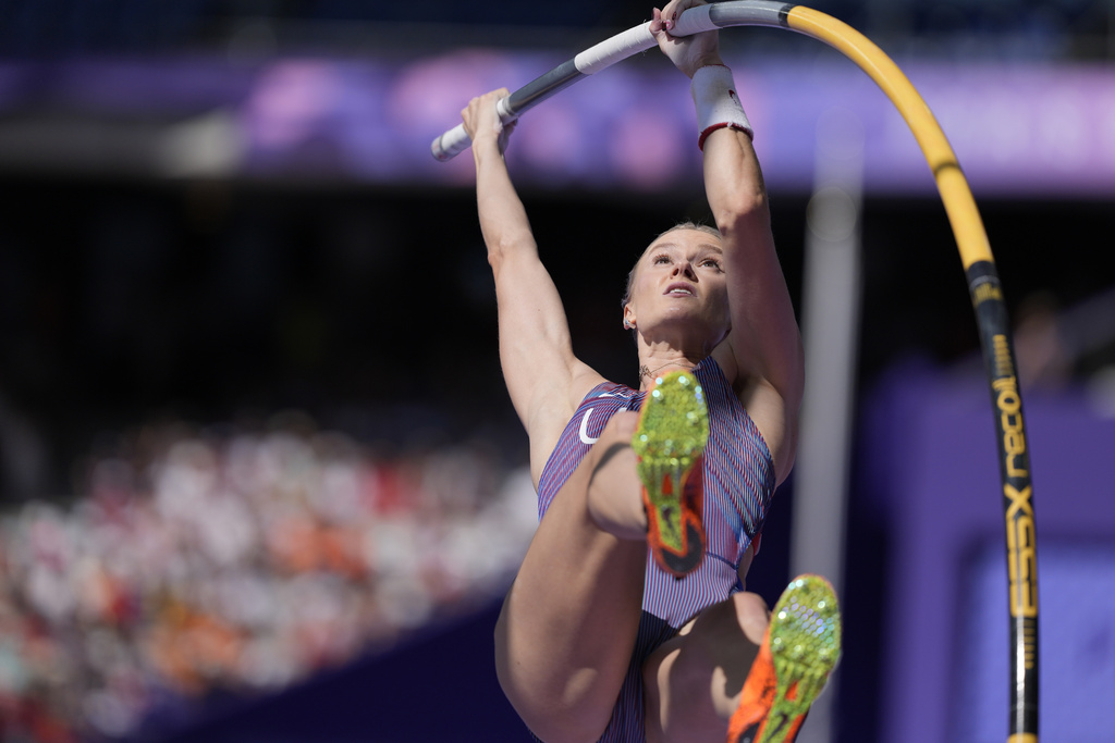 Katie Moon in Paris Olympics pole vault qualifying - cleveland.com