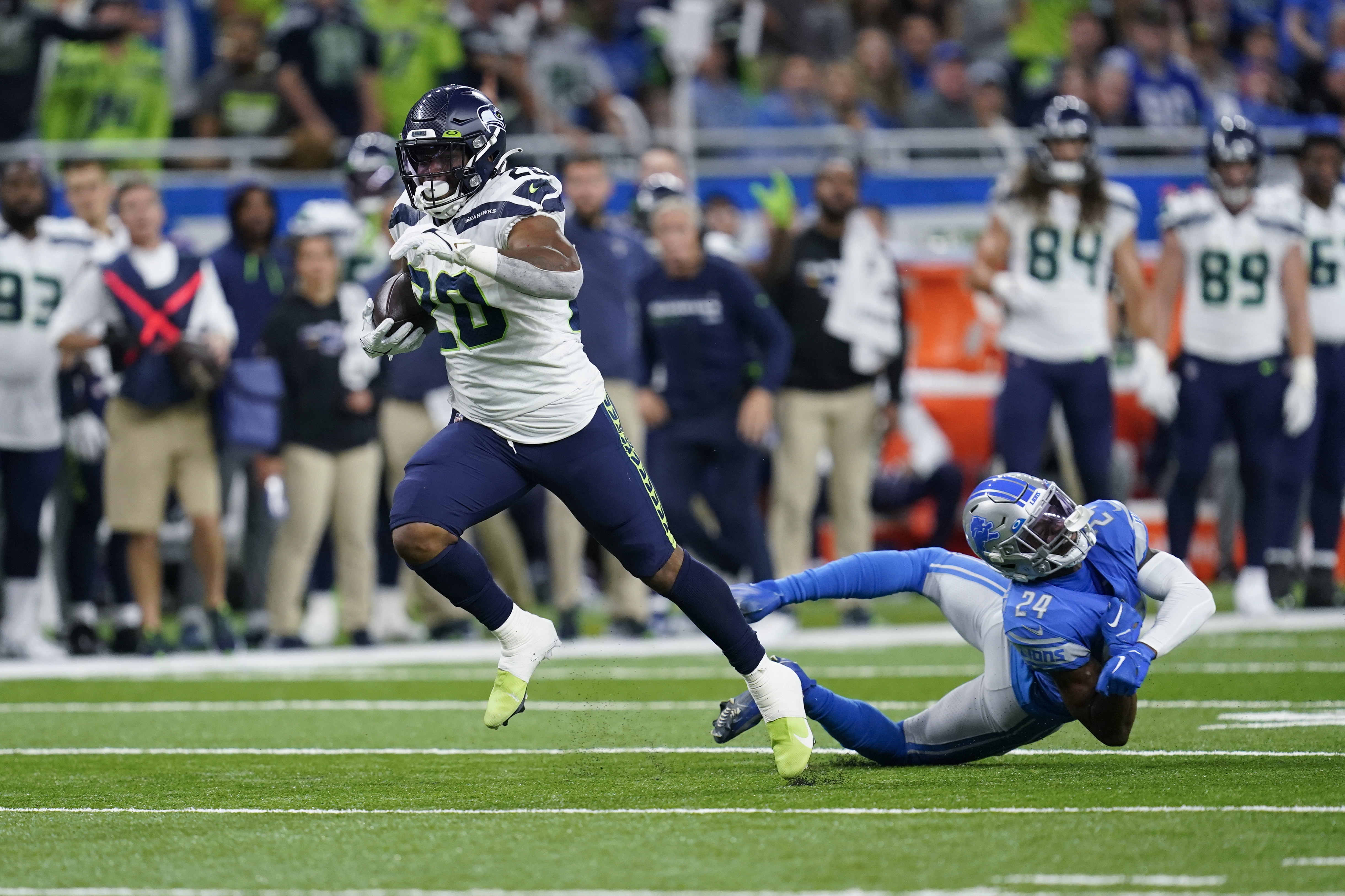 Eagles sign free agent running back Rashaad Penny