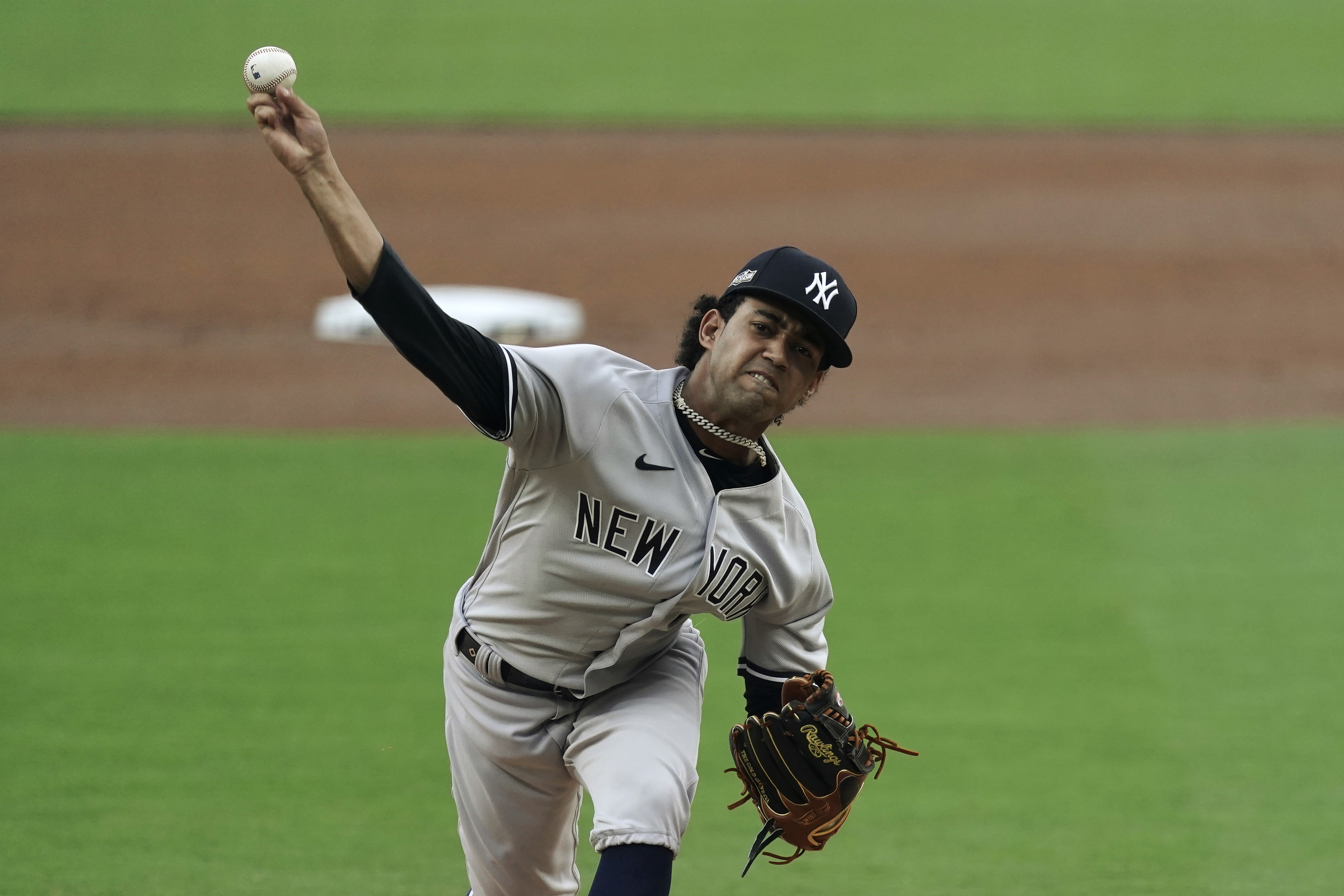 Yankees have special pitching prospect nearing the MLB