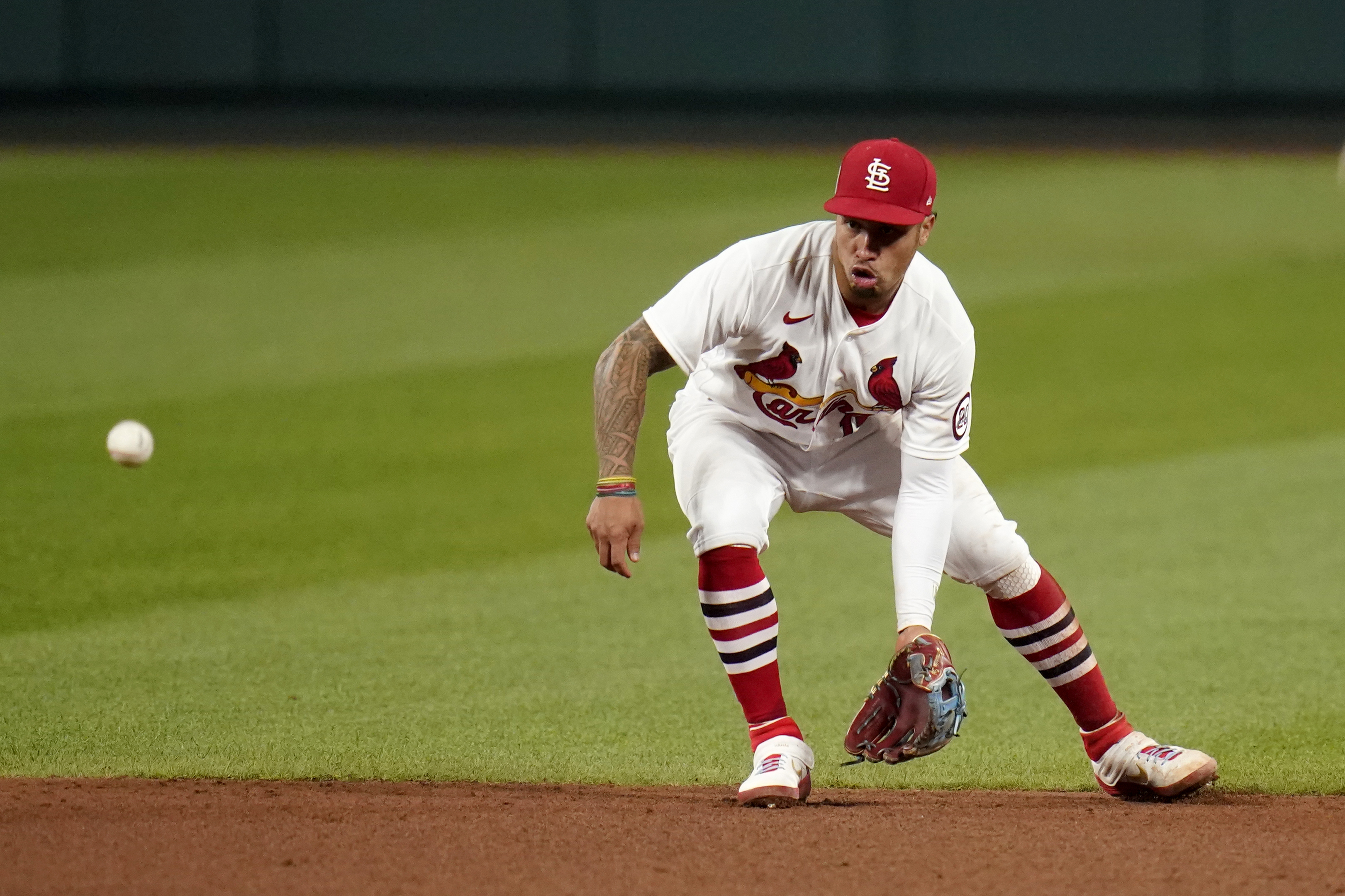 Seattle moves on from second baseman Kolten Wong after struggles at the  plate