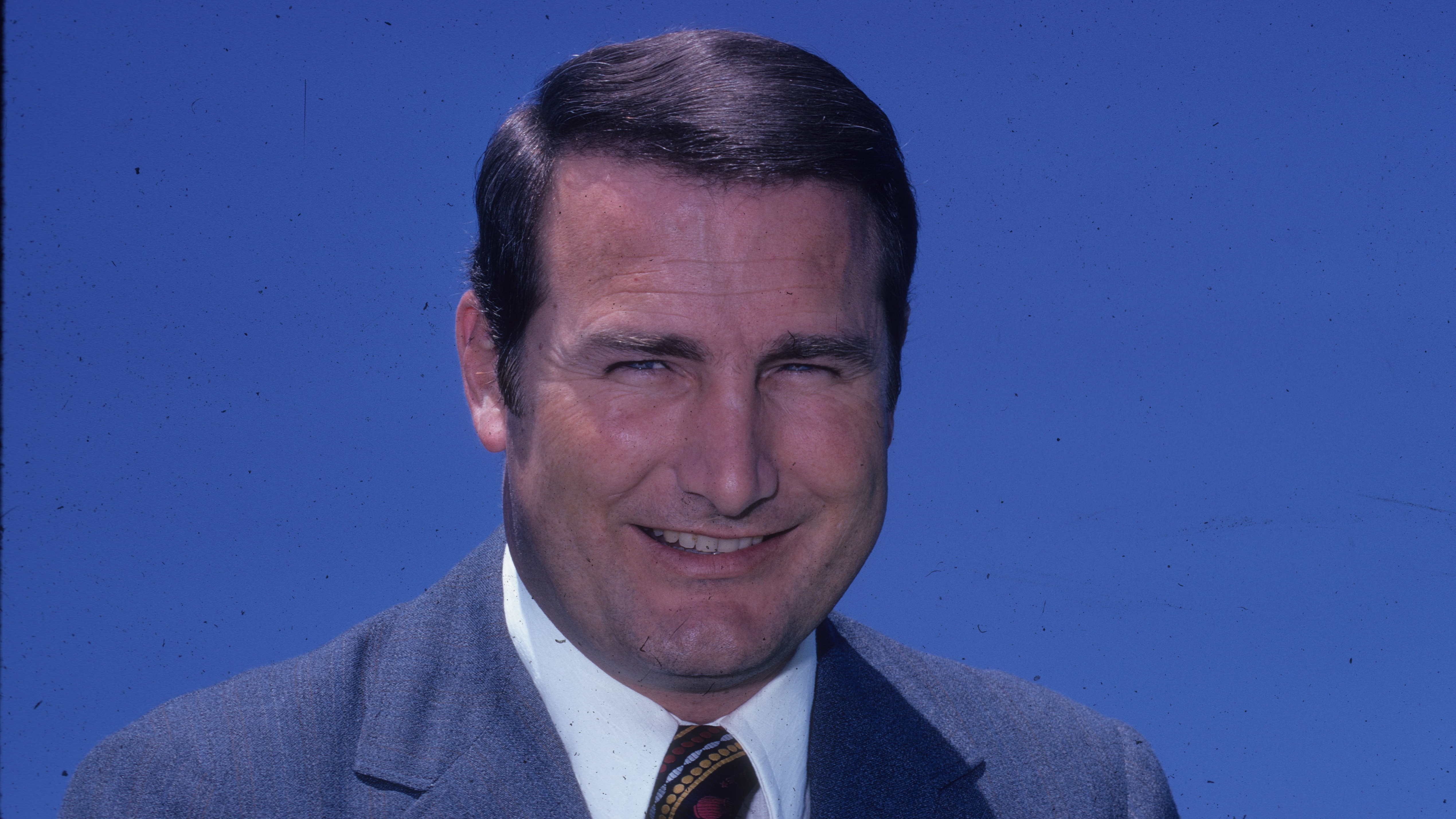 Bud Moore, former Alabama football player and coach, businessman, dies at  86 - al.com