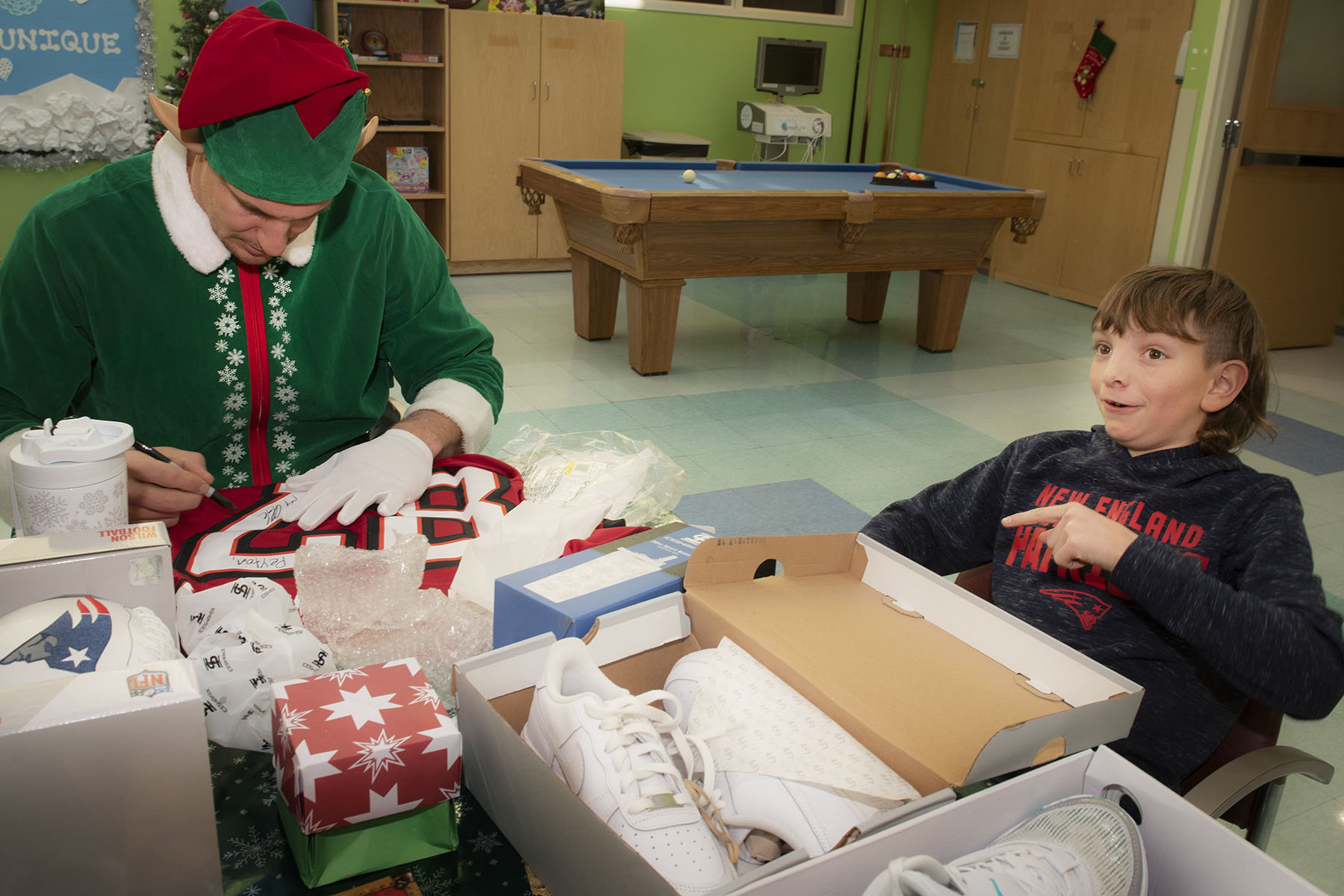 Rob Gronkowski Surprises Patients at Shriners Children's New England