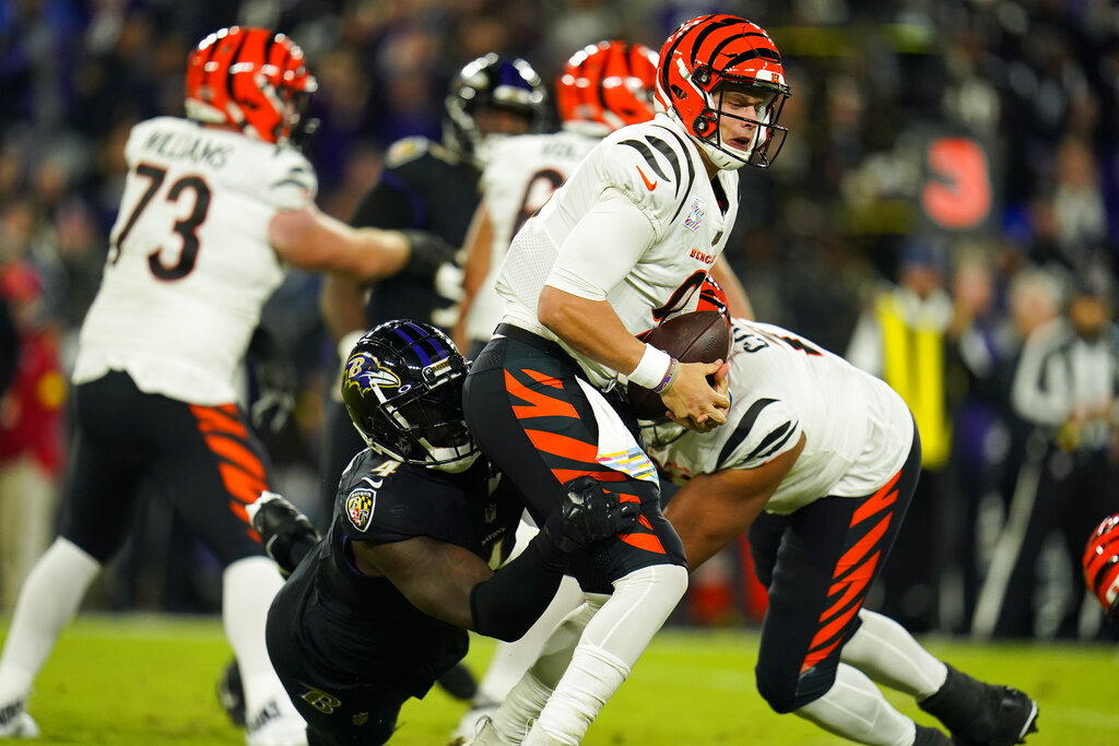 Why Joe Burrow wore a Brandon Allen No. 8 jersey to a press conference