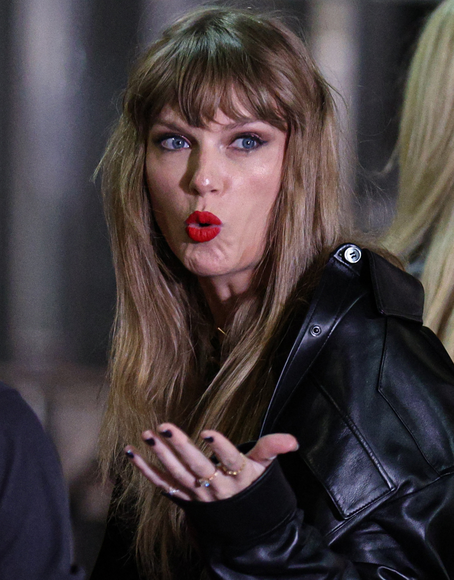 Taylor Swift arrives at NY Jets vs. Kansas City Chiefs NFL game