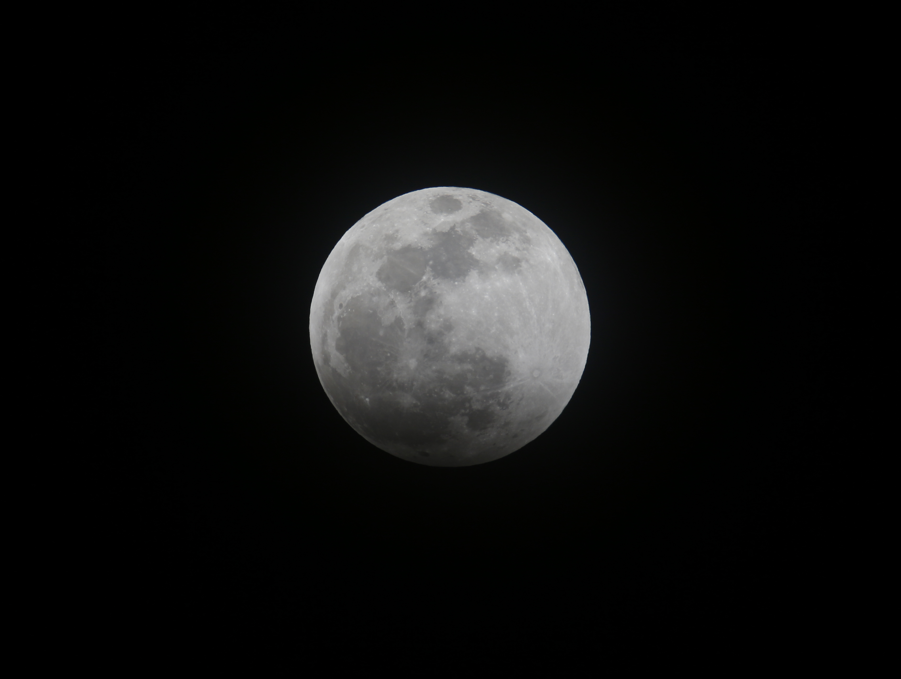 A full moon will occur on Friday the 13th for first time in 13