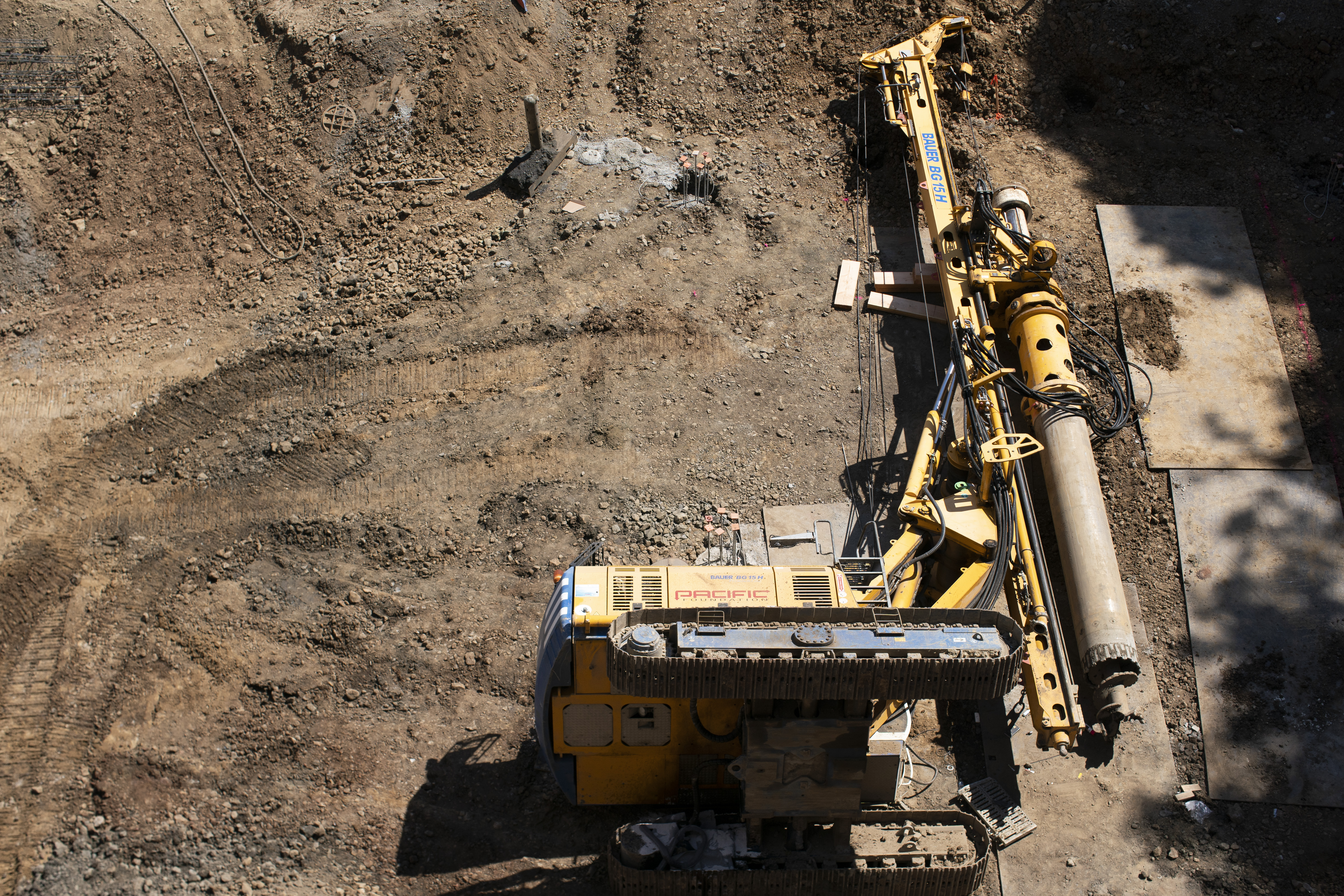 Person injured after 100,000-pound rig tipped over outside Portland's ...