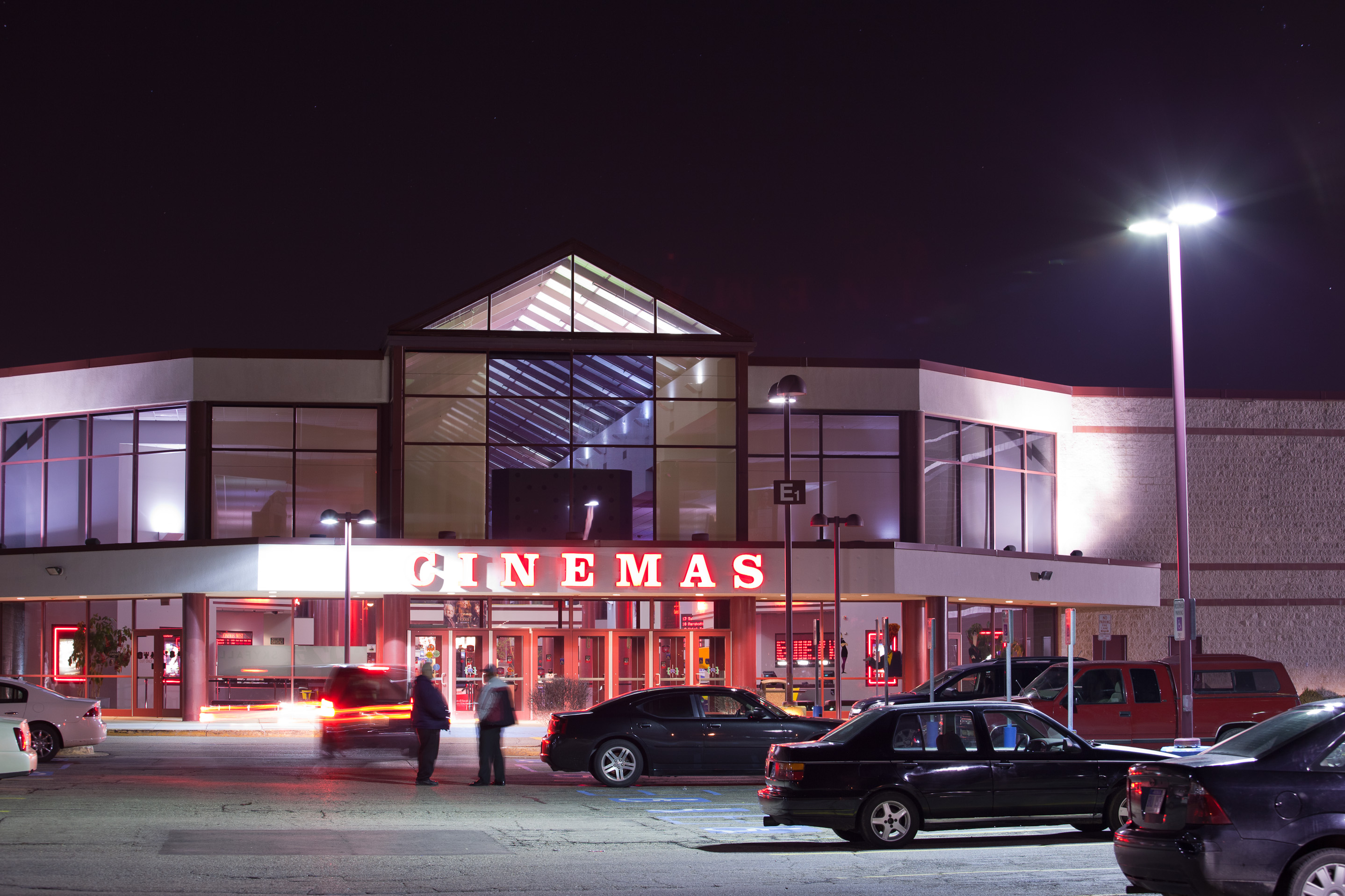 Flint West 14 theatre set to reopen Friday - mlive.com
