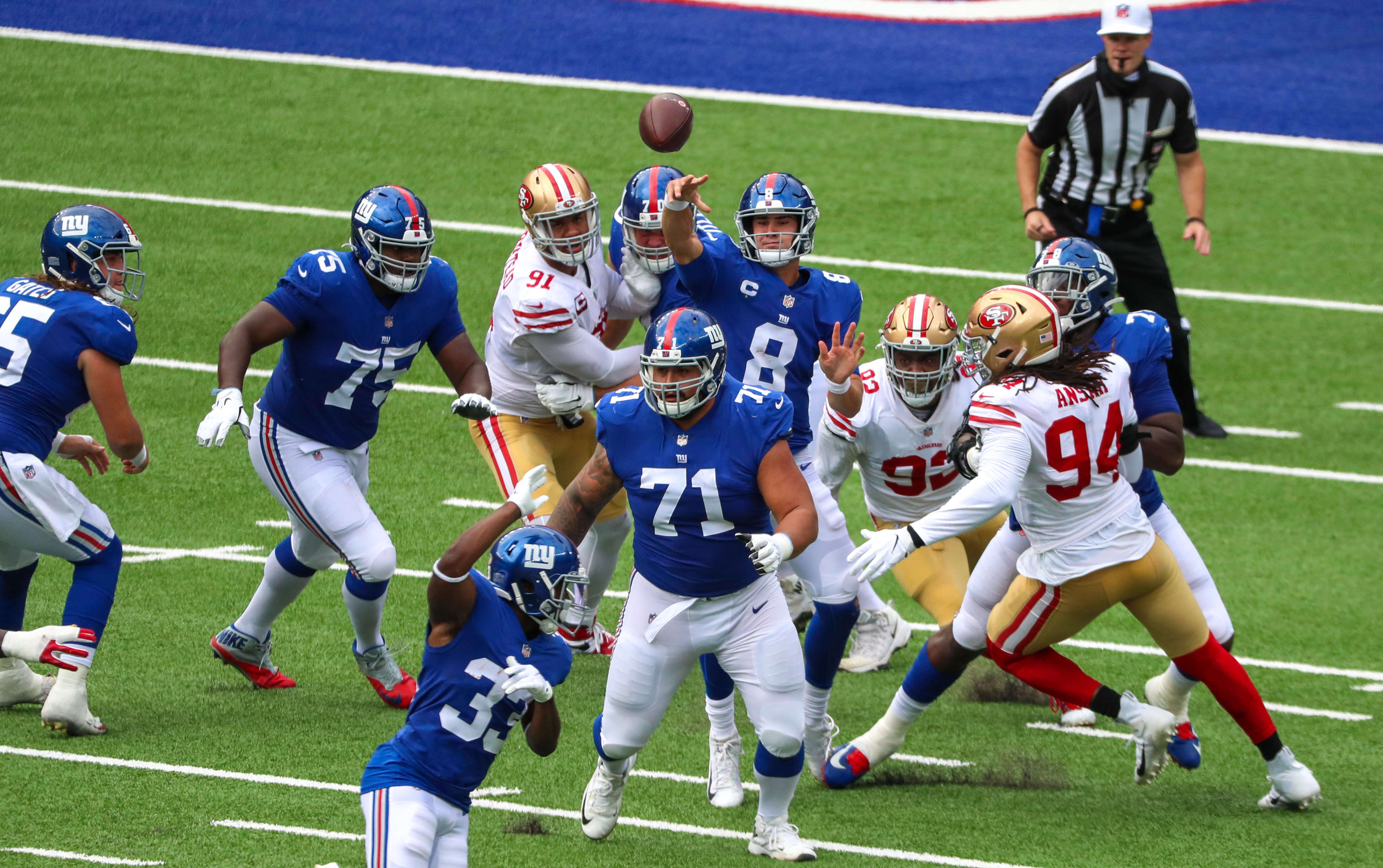 NFLPA calls for Giants to install natural grass at MetLife Stadium