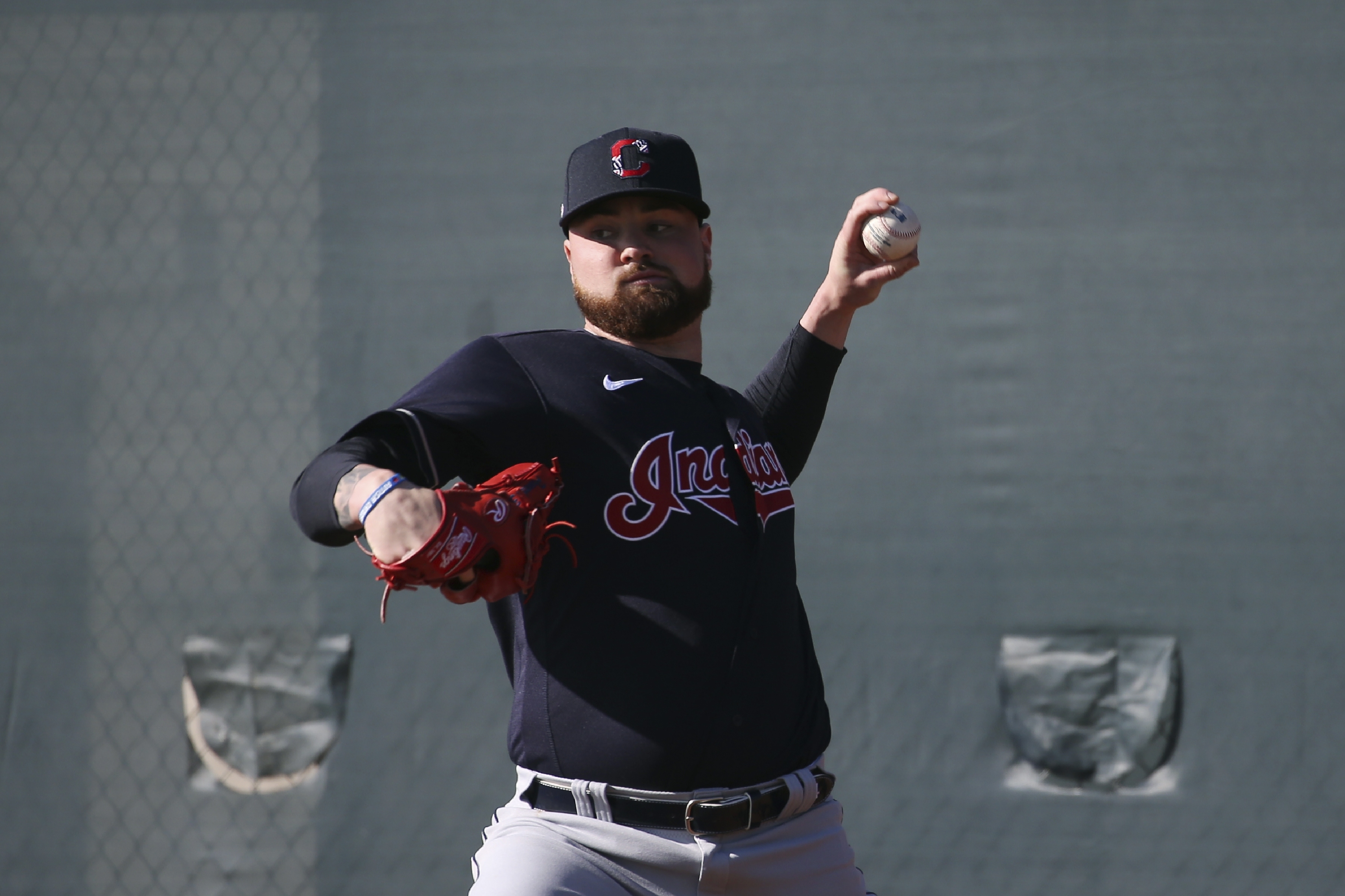 Indians lose outfielder Tyler Naquin to torn ACL 