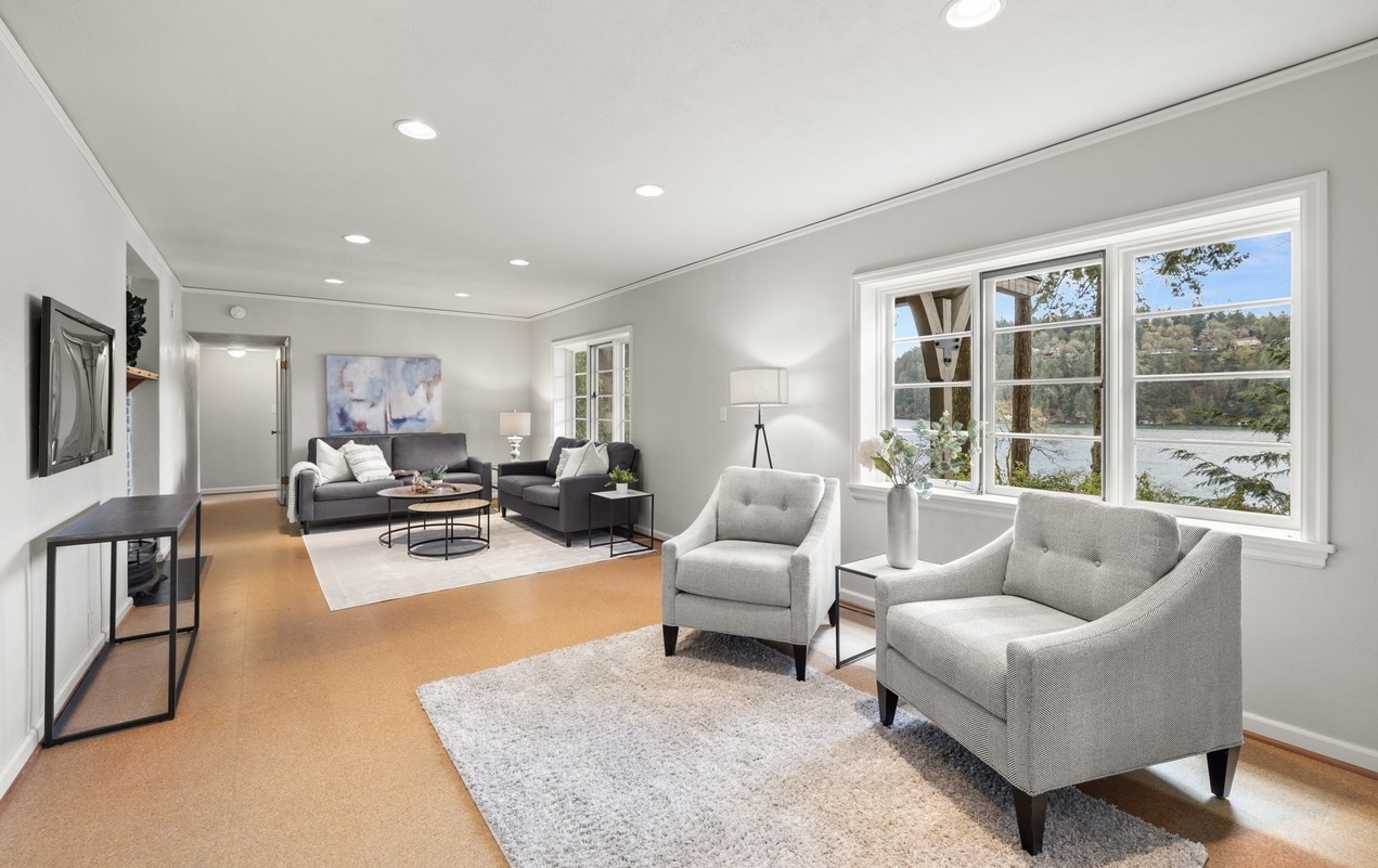 Architect Richard Sundeleaf Lake Oswego home for sale