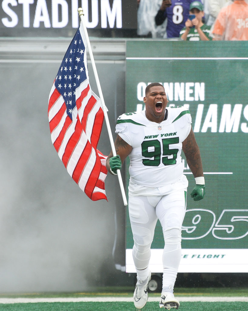 Jets' Quinnen Williams explains sideline screaming match with assistant  coach during loss to Bengals 