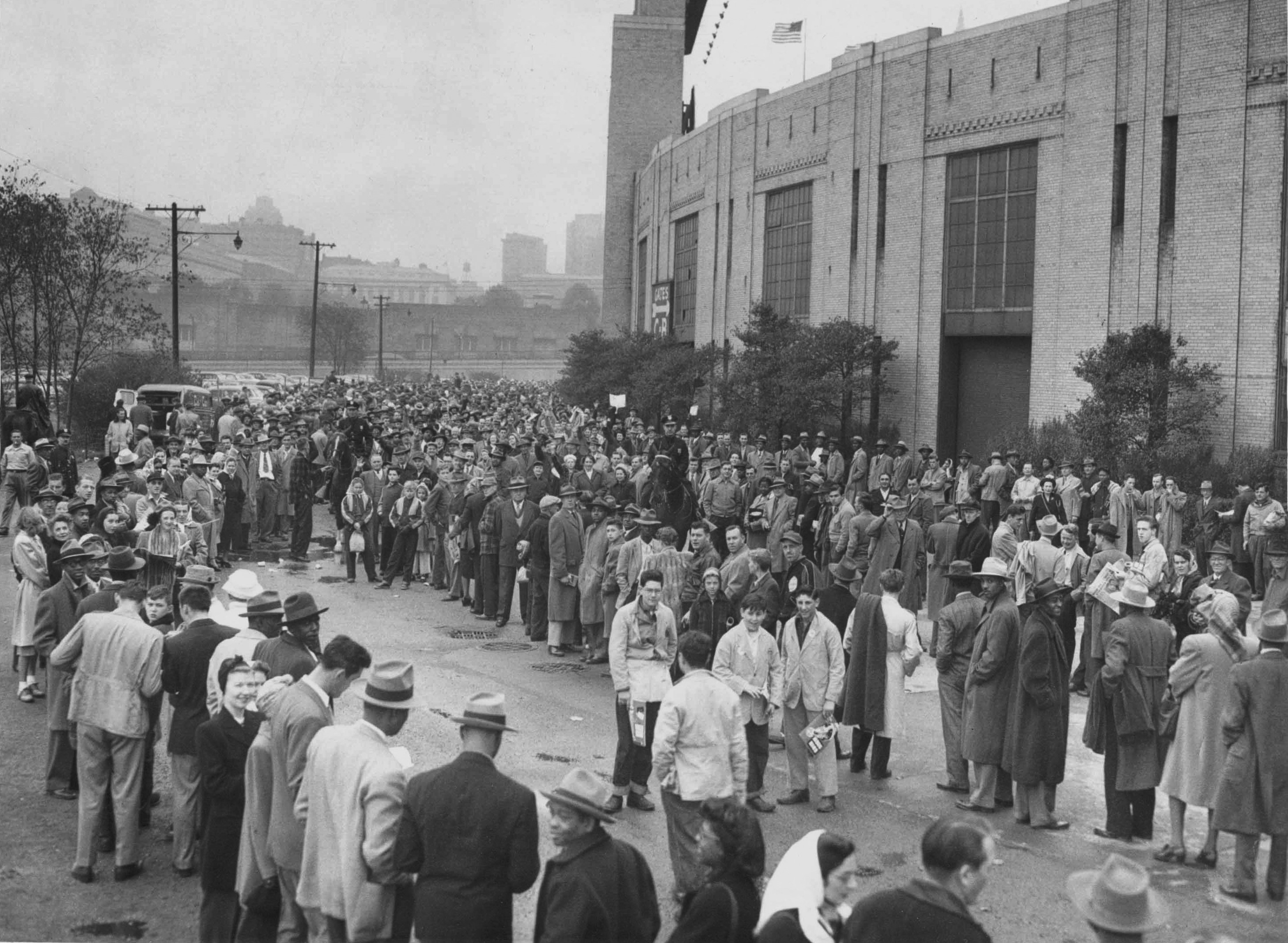 Study: Stadium beer vendors often serve the drunk and underaged – Twin  Cities