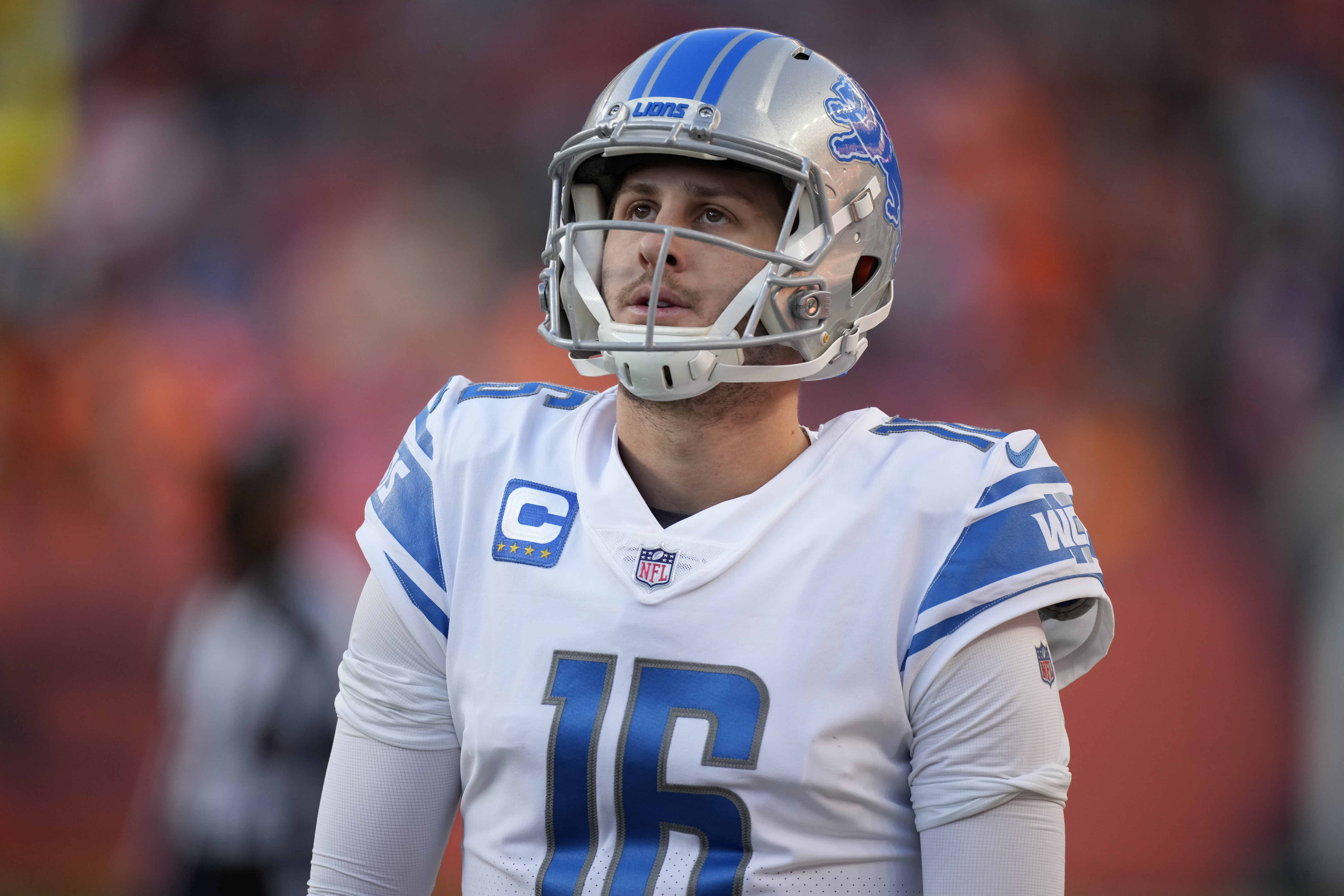 Jared Goff still limited at Lions practice, but throwing the ball well in  bid to play in finale 