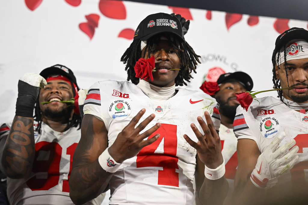 Legendary' Jeremiah Smith, Ohio State deliver dagger to Oregon