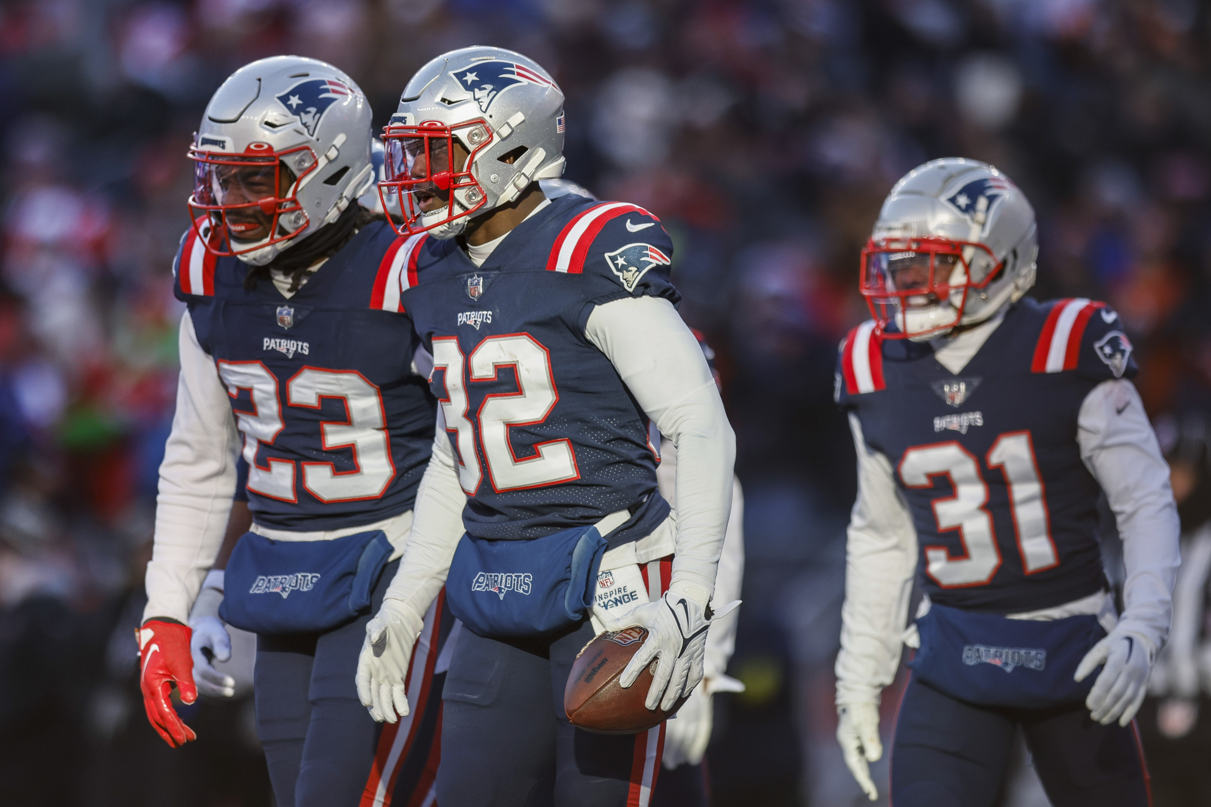 Report: Dont'a Hightower, Devin McCourty, Matthew Slater will play in 2022