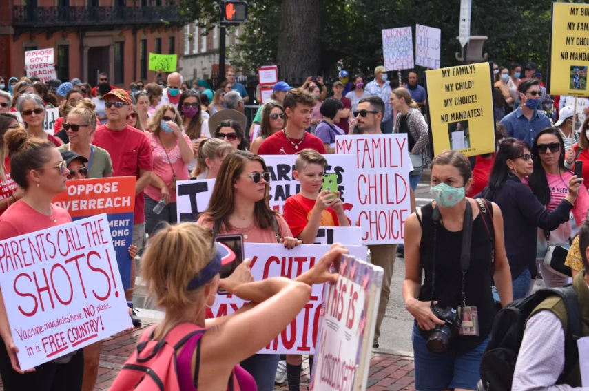 Vaccine Mandate Protesters Amass Outside Super Bowl: Report