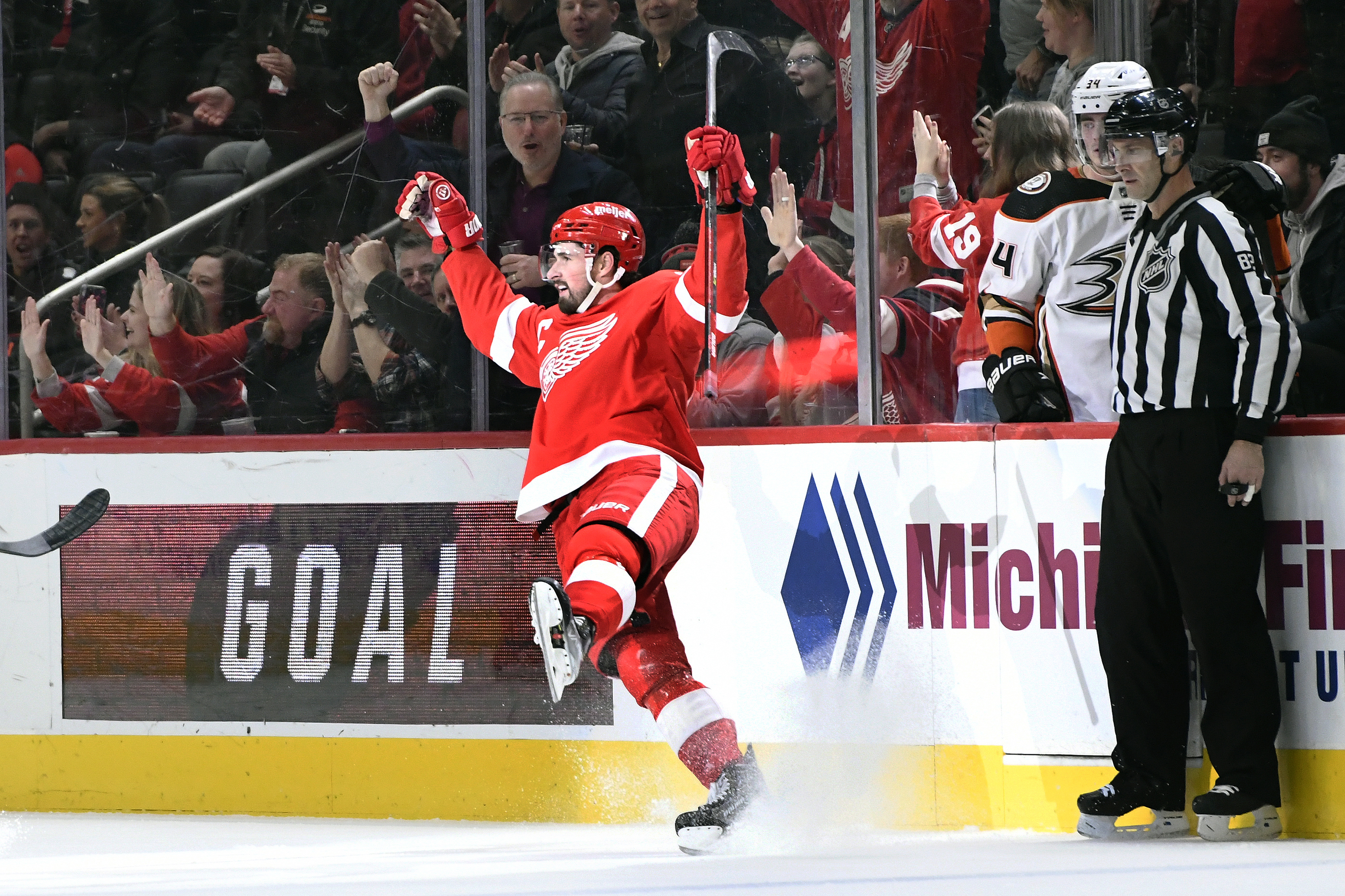 Record-setter Dylan Larkin looks forward to All-Star fastest skater  competition 