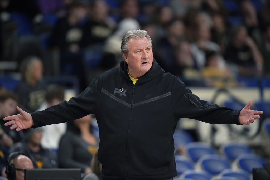 WVU basketball coach Bob Huggins takes pay cut, suspension for slur