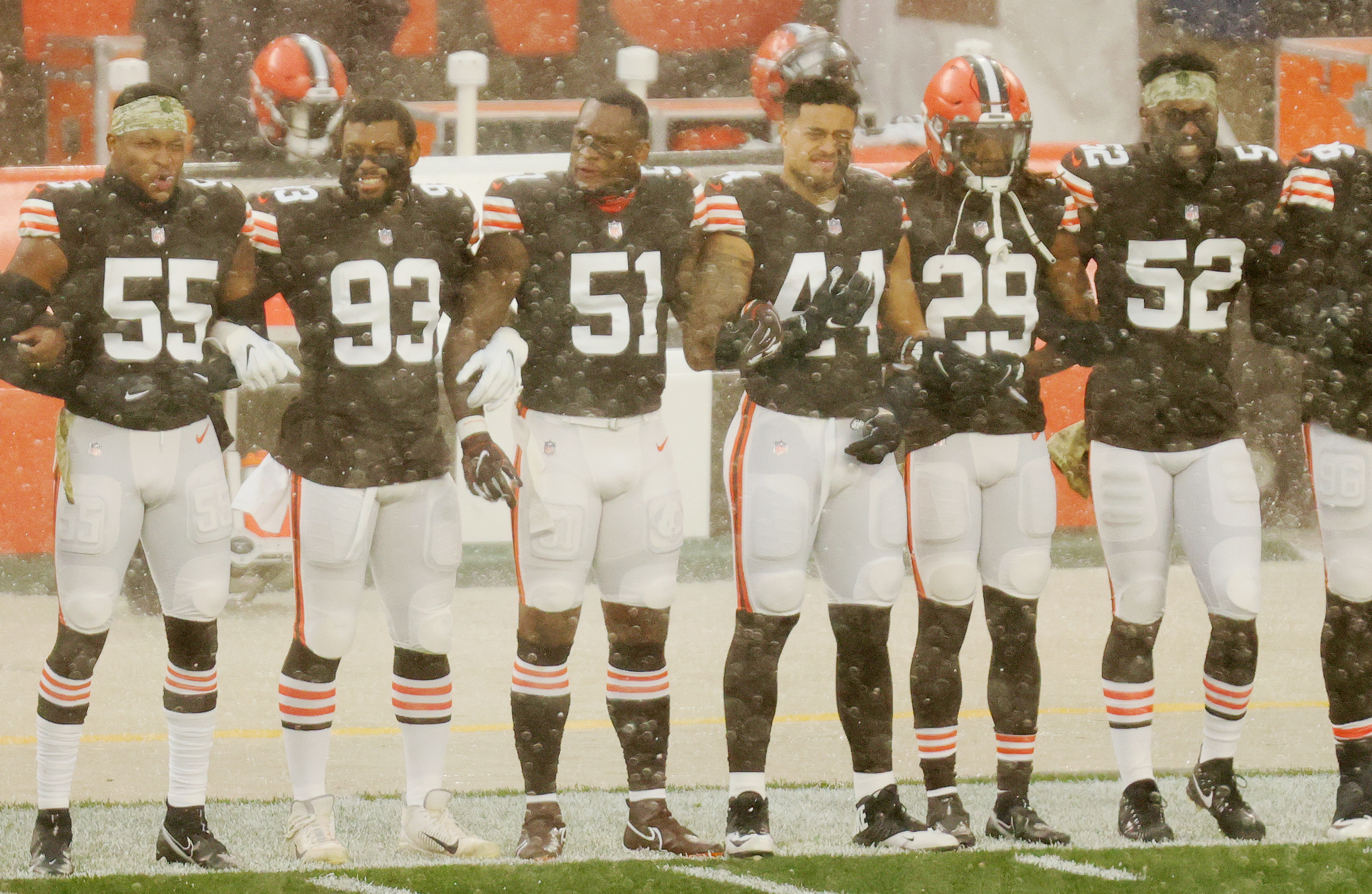 Wild weather during the Cleveland Browns-Houston Texans game