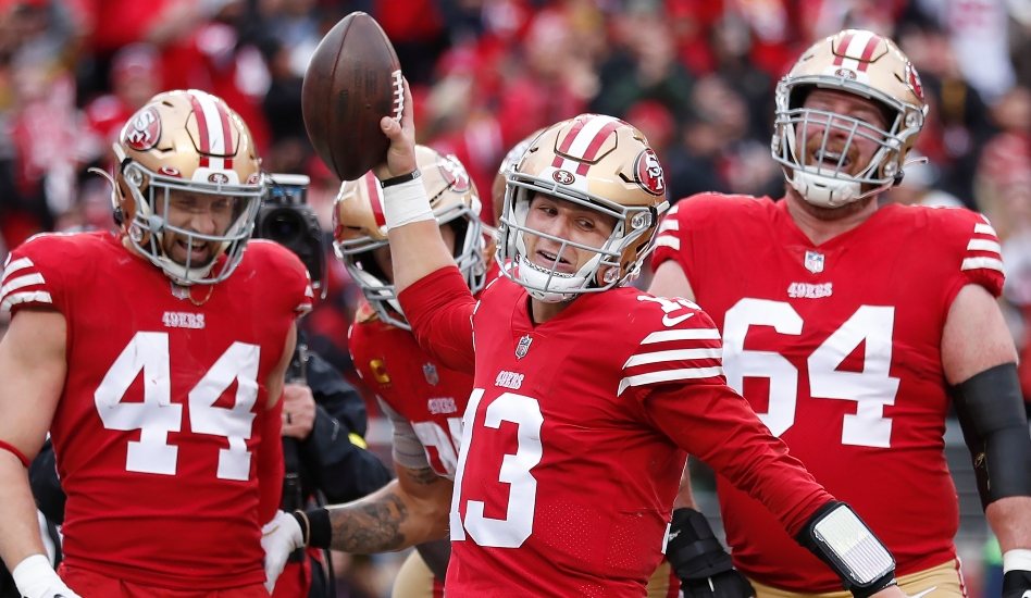 Purdy leads 49ers to 10th straight win, 38-13 over Cardinals