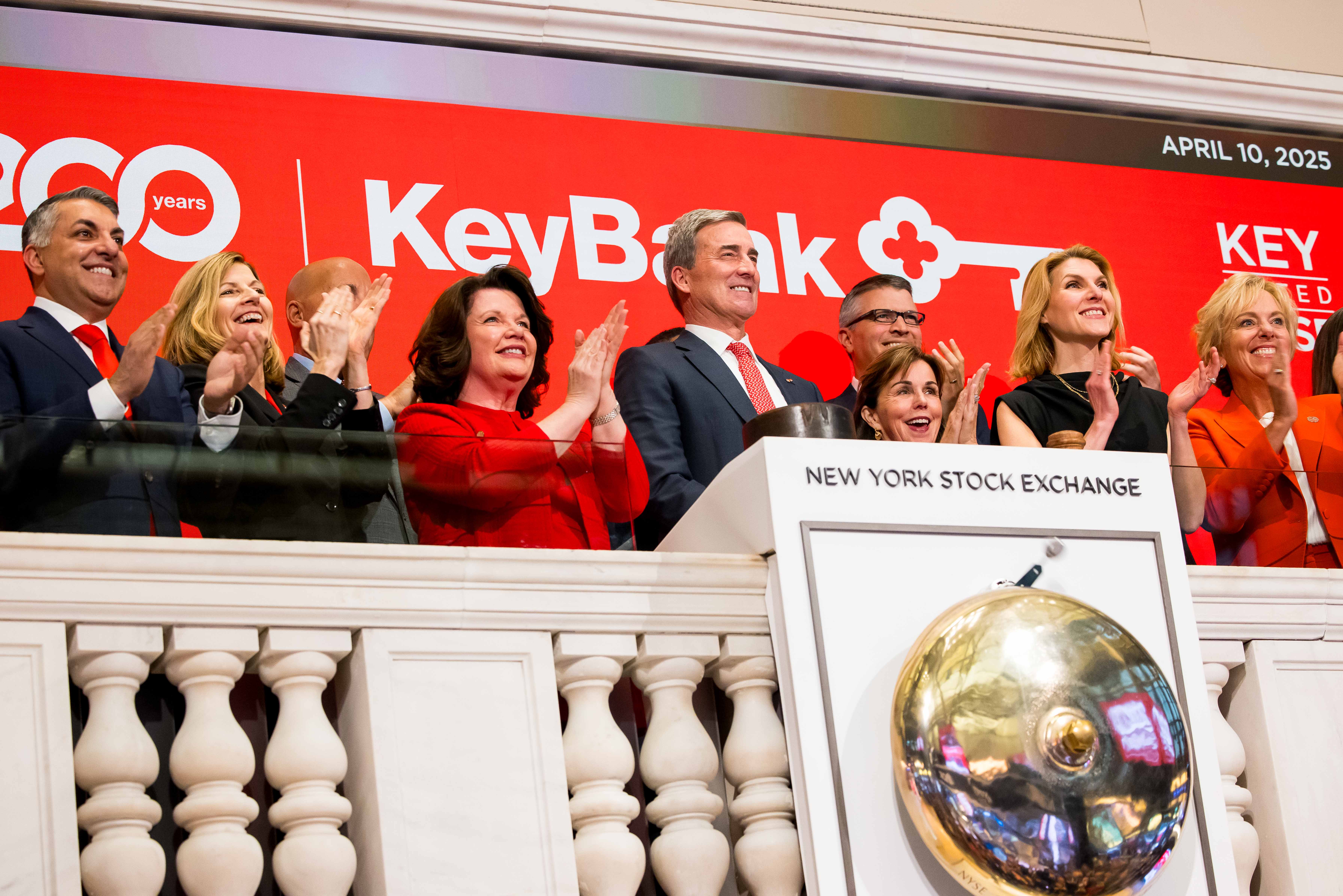 KeyBank officials mark 200th anniversary by ringing closing
