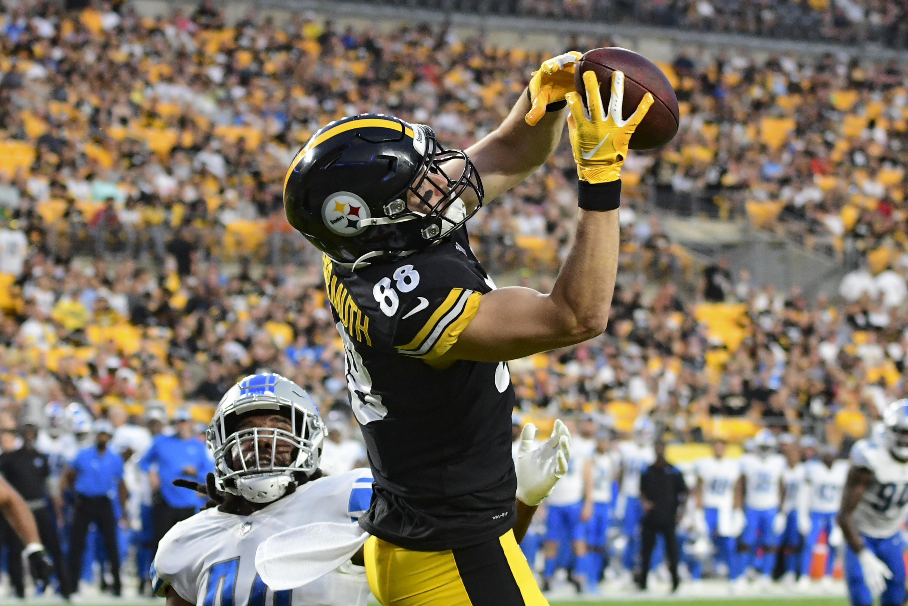 Steelers TE Pat Freiermuth: 'See yinz Monday night'