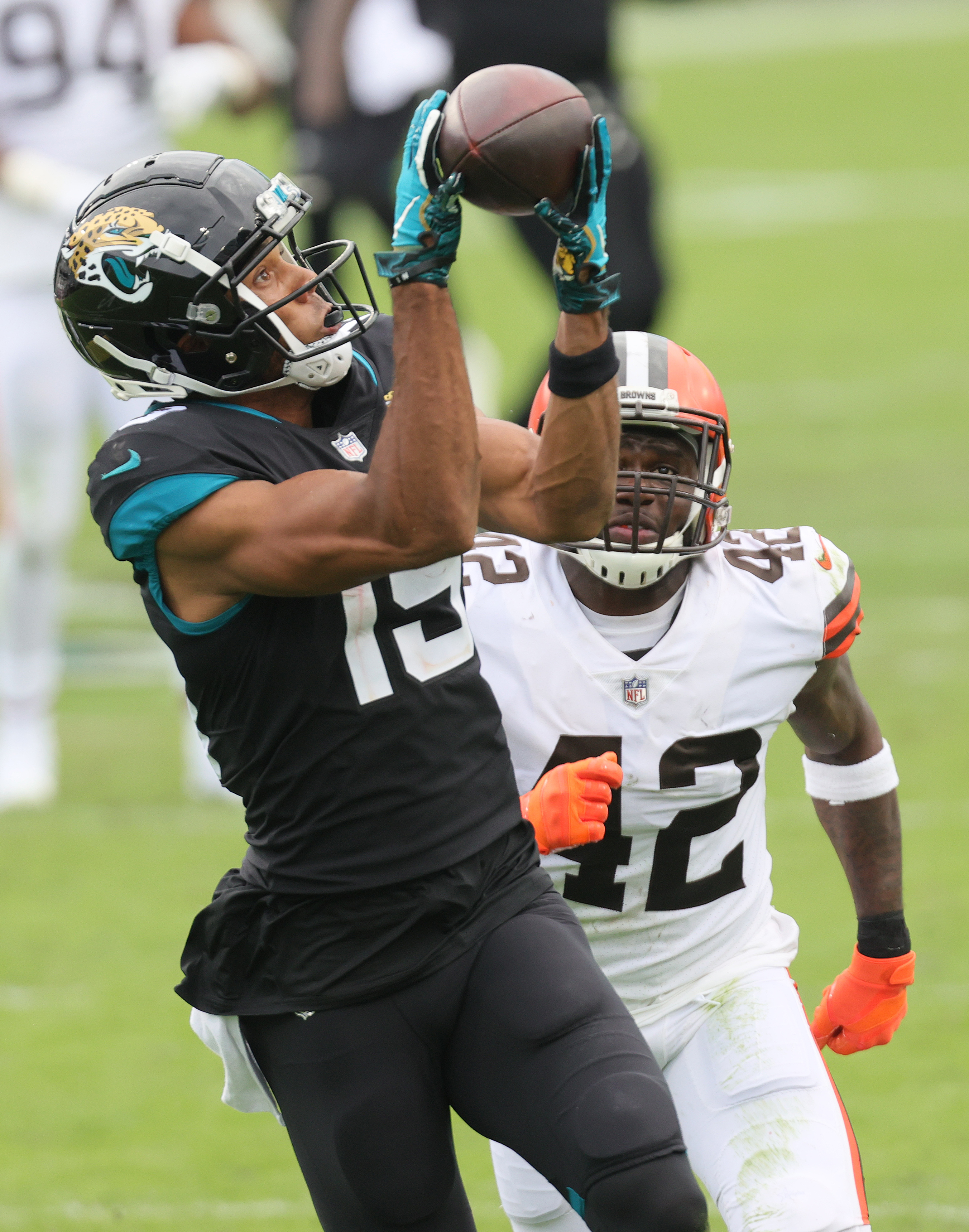 November 29, 2020 - Jacksonville, FL, U.S: Jacksonville Jaguars quarterback  Mike Glennon (2) during 1st half NFL football game between the Cleveland  Browns and the Jacksonville Jaguars at TIAA Bank Field in