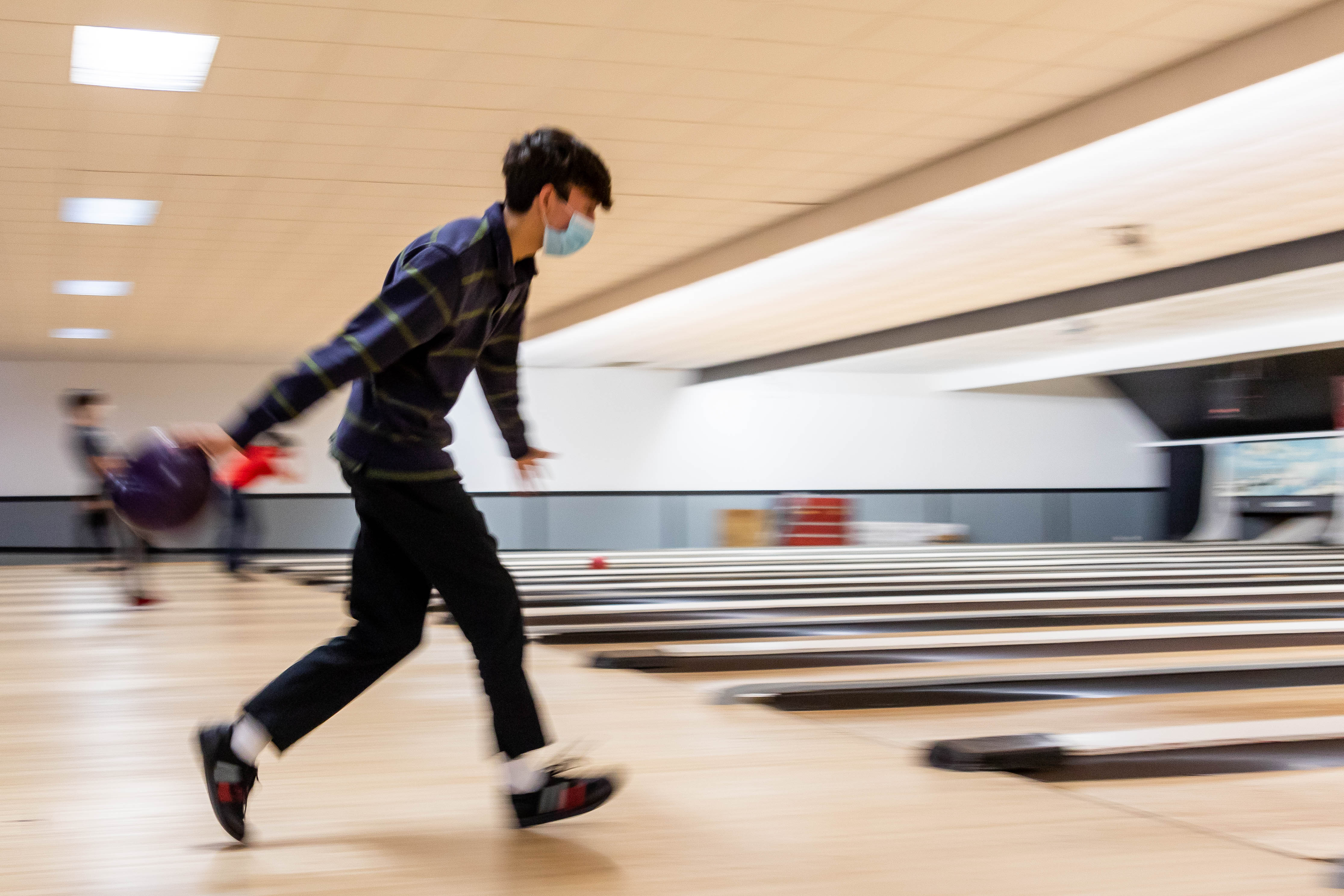 Fenton's Holly Lanes bowling alley selected for Barstool Fund