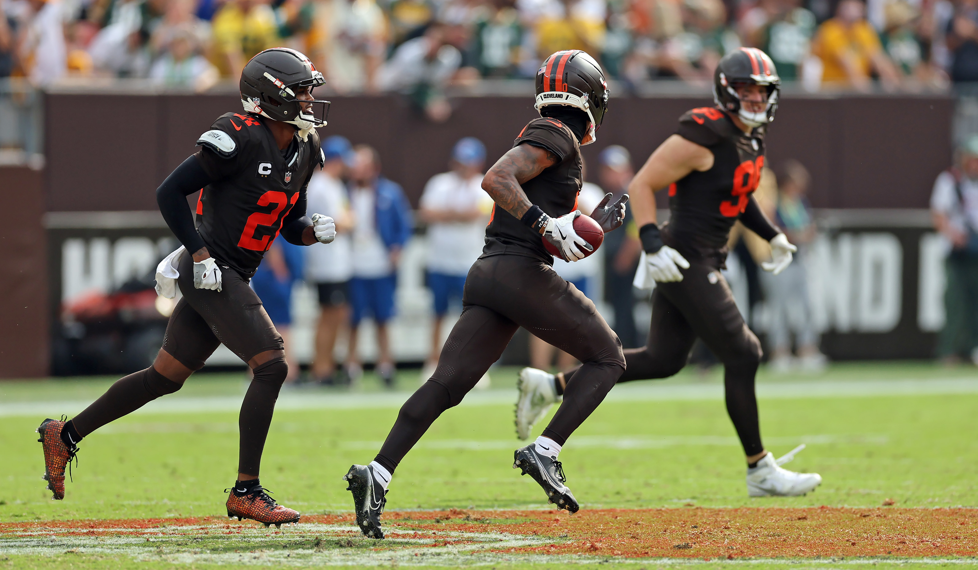 Cleveland Browns block field goal against the Green Bay Packers ...