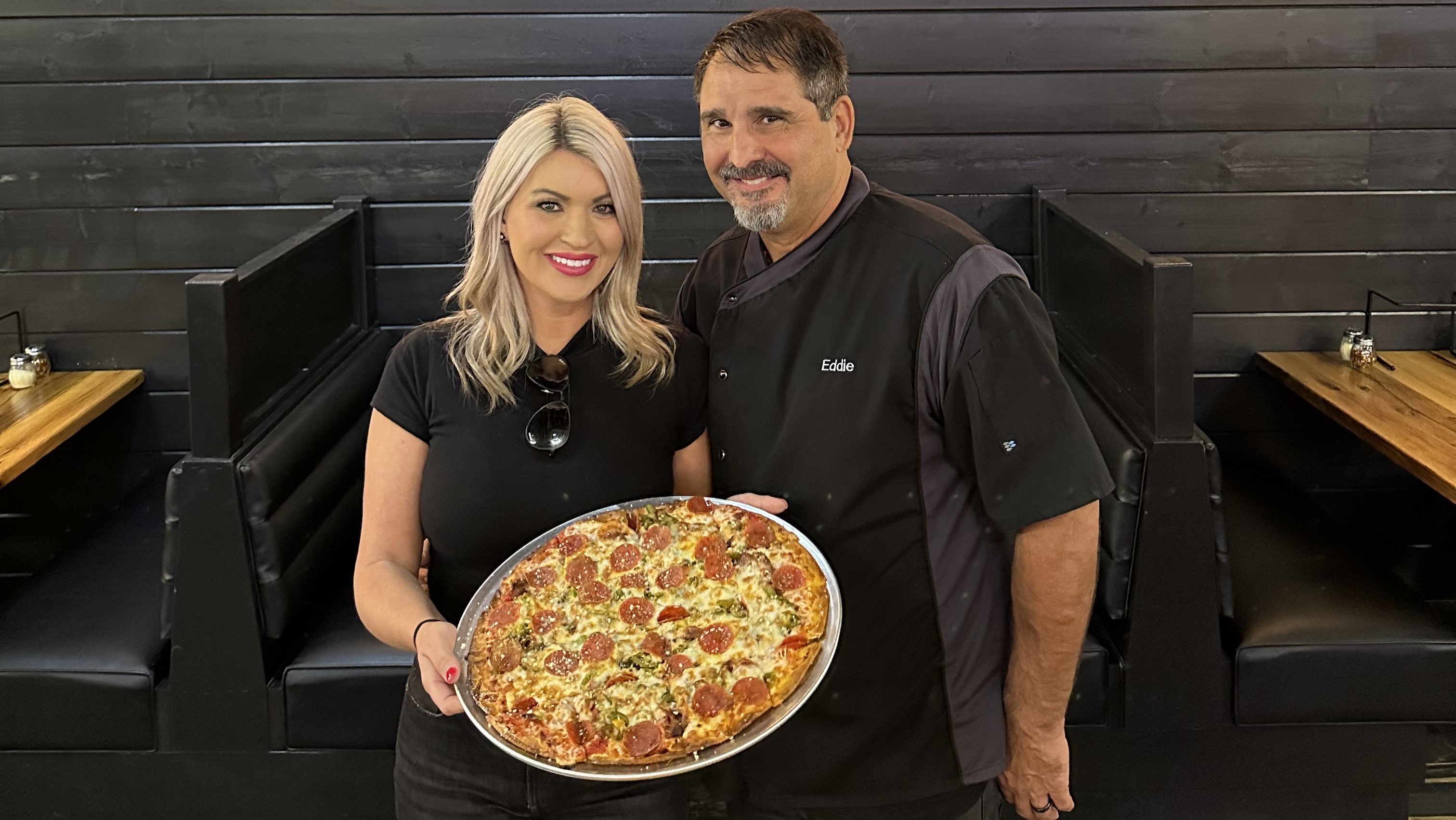 The Alabama pizza place built on 'a pie and a prayer' 