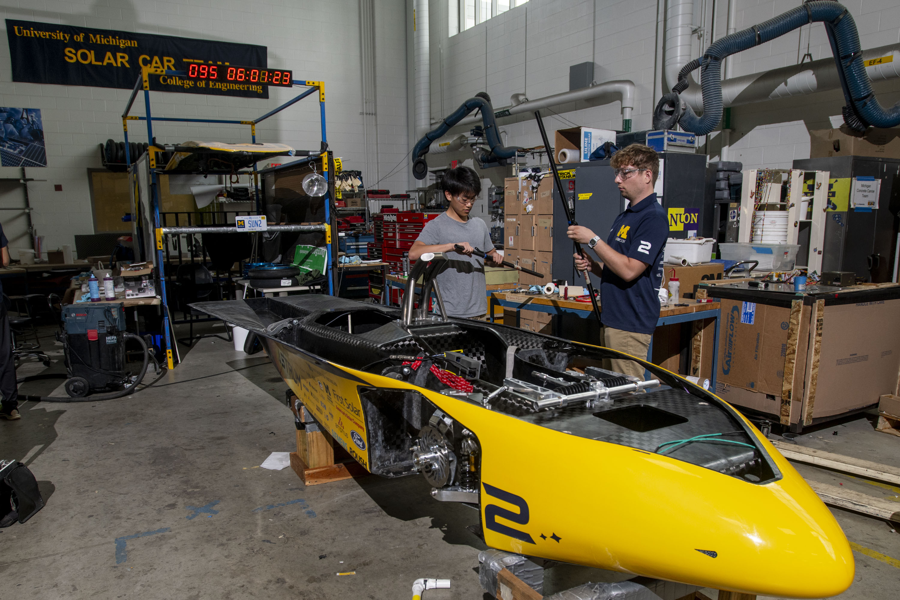 Um on sale solar car