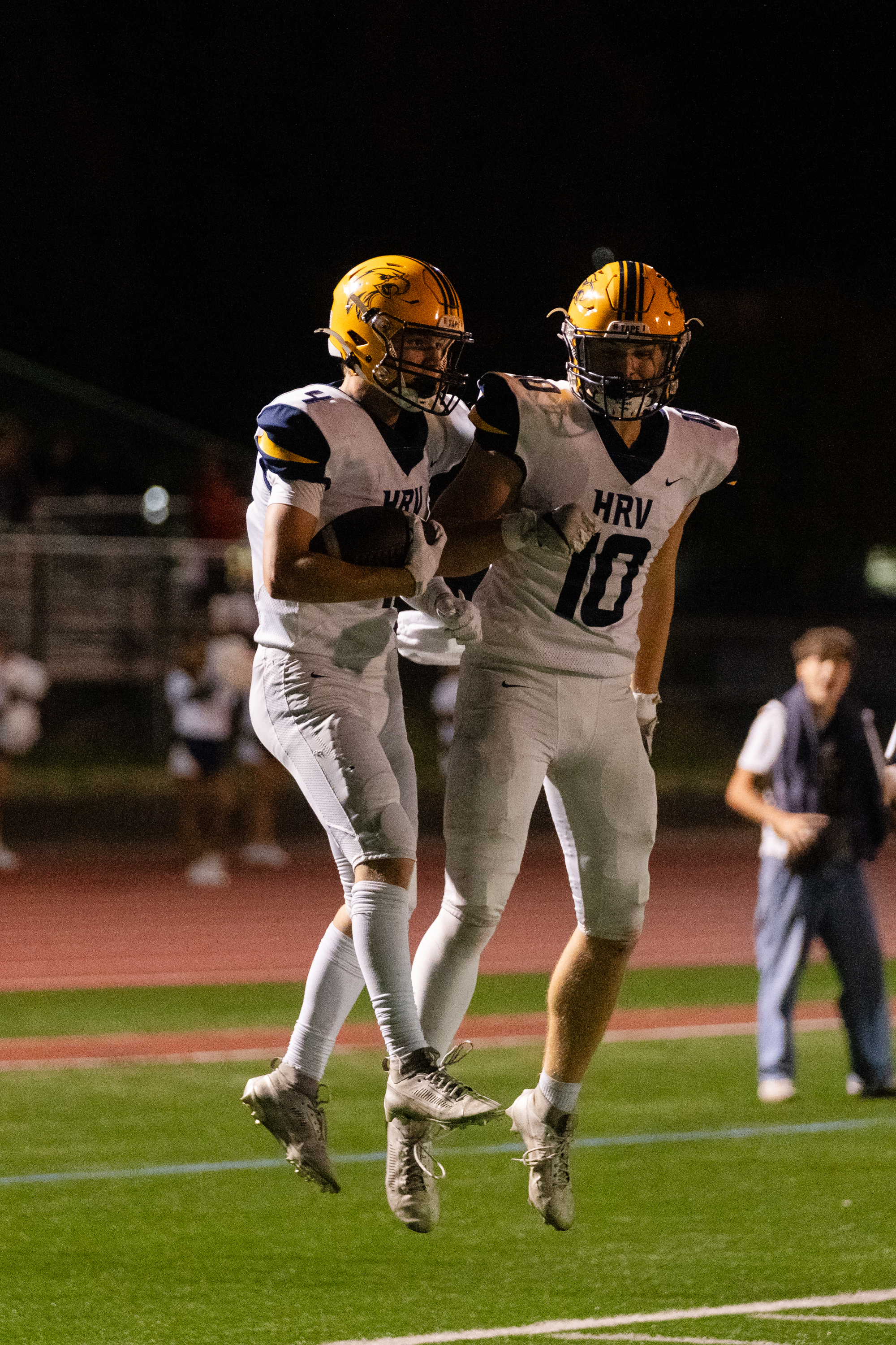Oregon high school football: Gresham Gophers vs. Hood River Valley ...