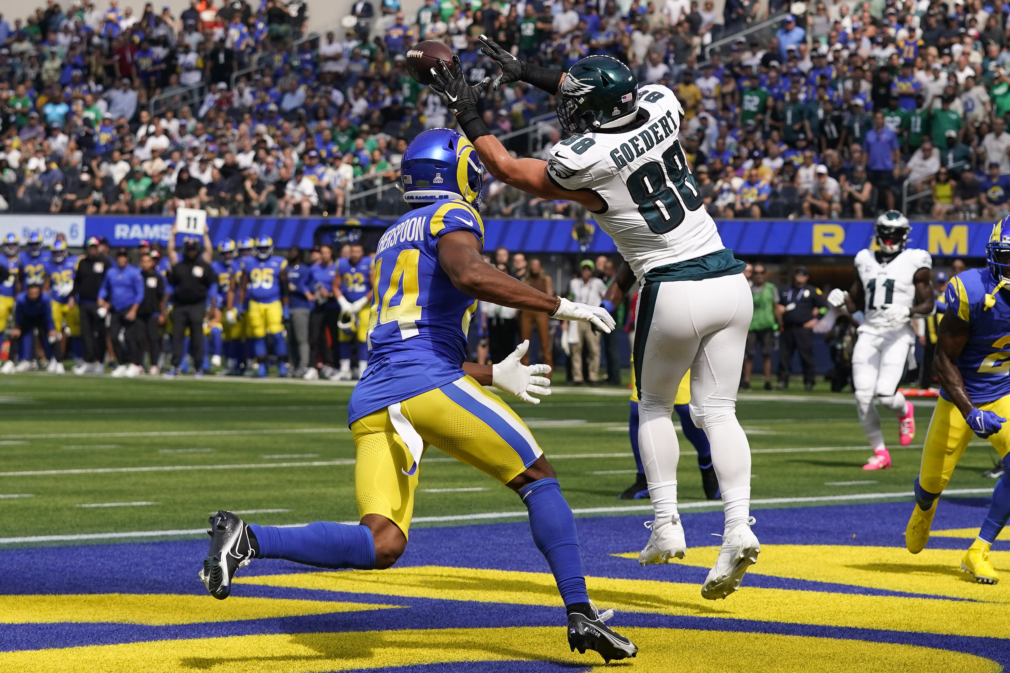 Philadelphia Eagles TE Dallas Goedert Nowhere to Be Found in Win