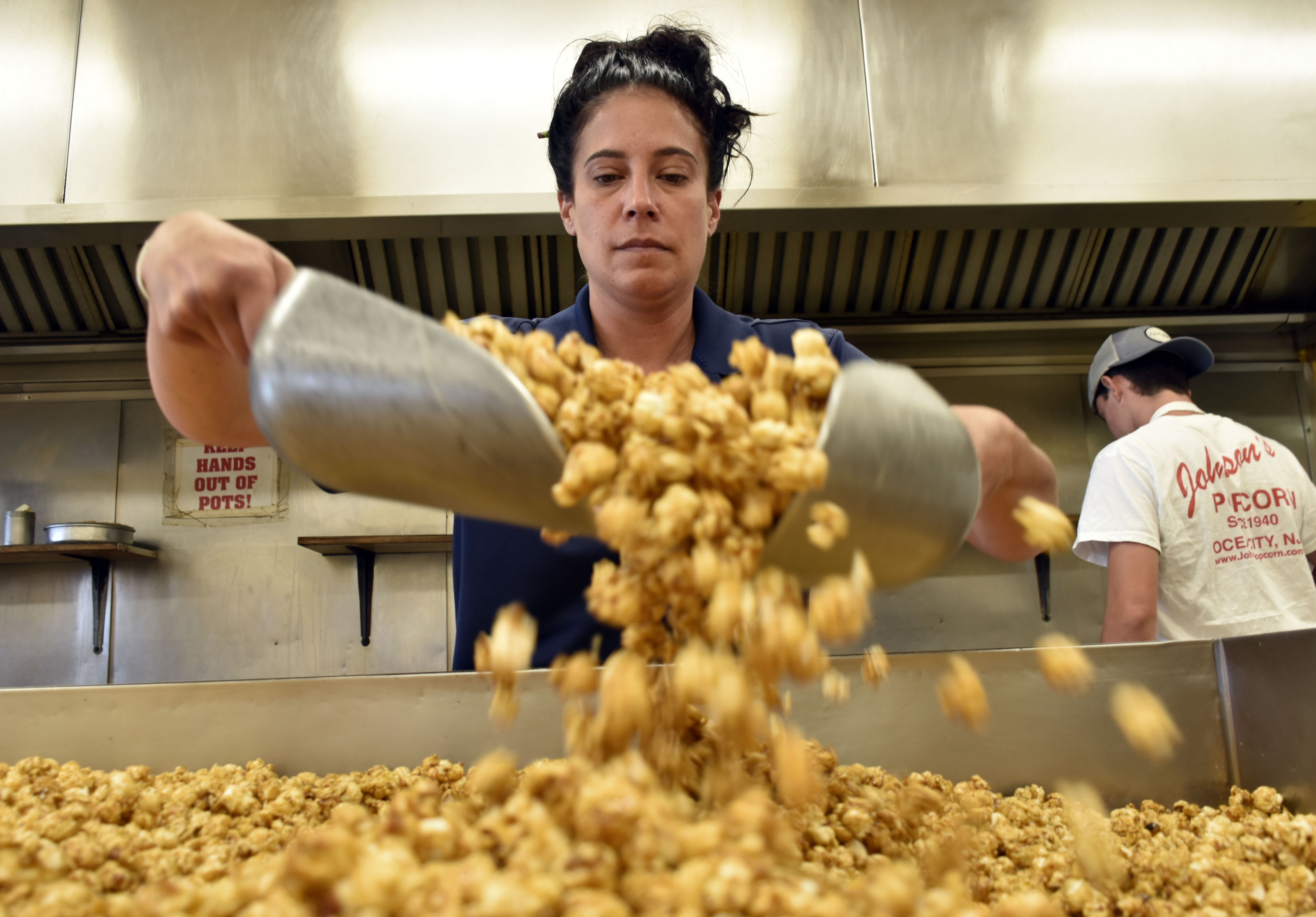 Johnson's Popcorn Cooks Up Boardwalk Favorite in Ocean City