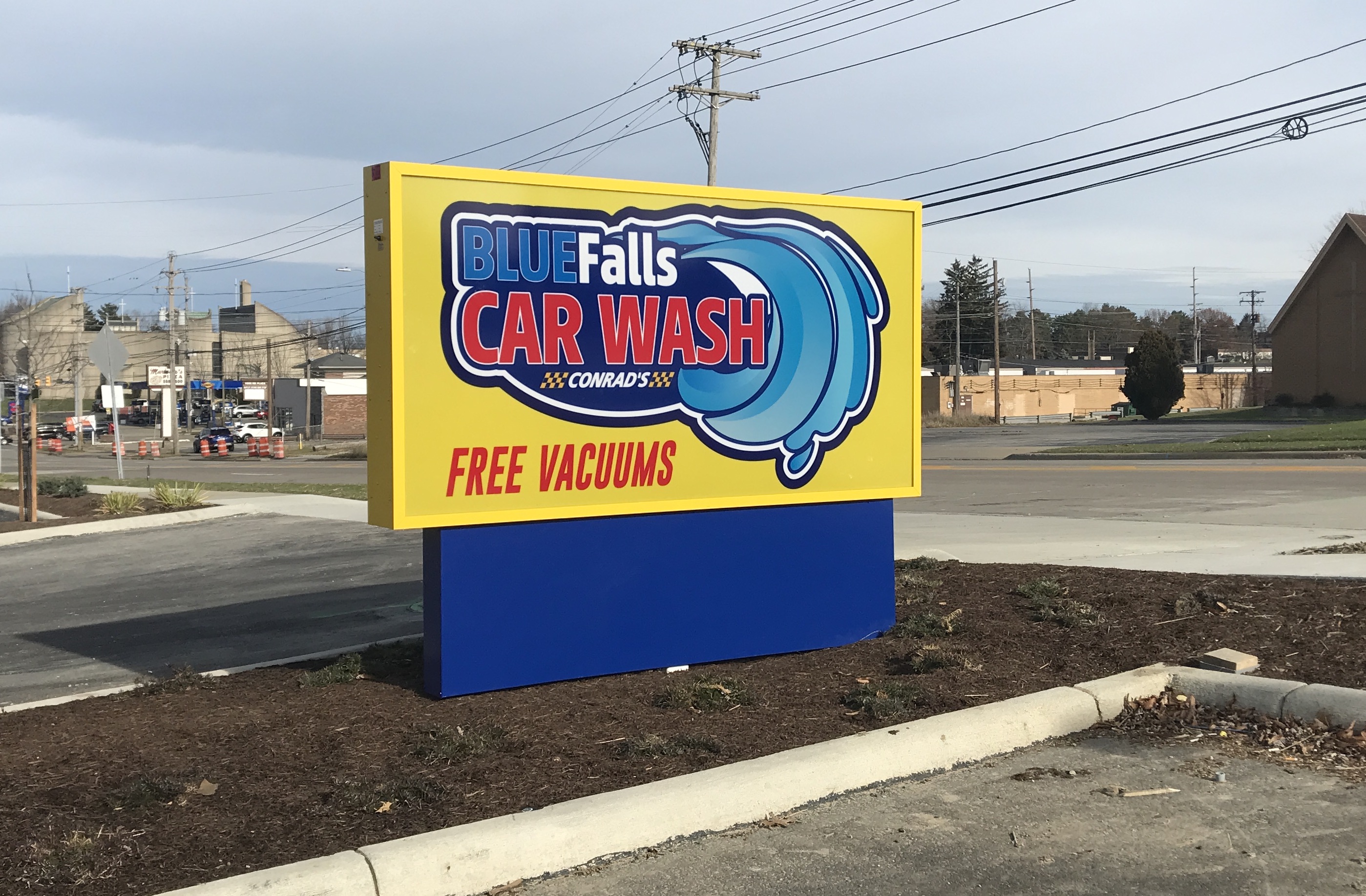 Conrad’s Blue Falls Car Wash is located at 7500 York Road in Parma