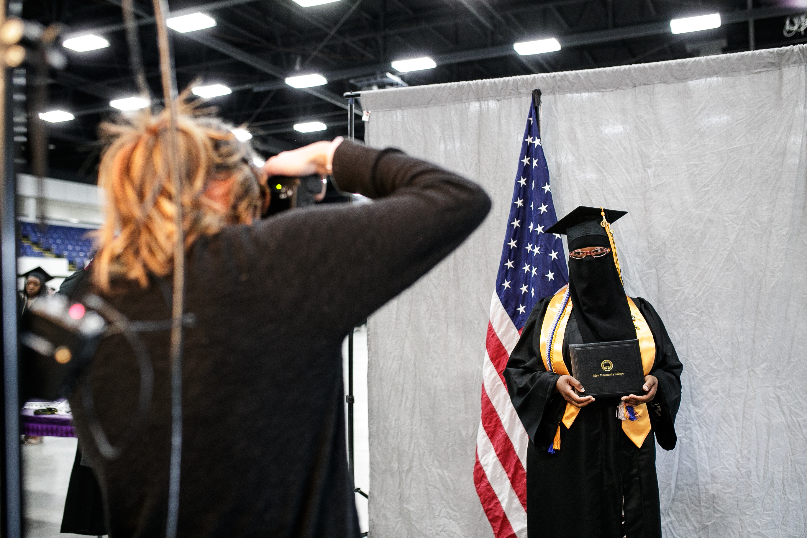 Nearly 400 graduates celebrate as Mott Community College hosts in ...